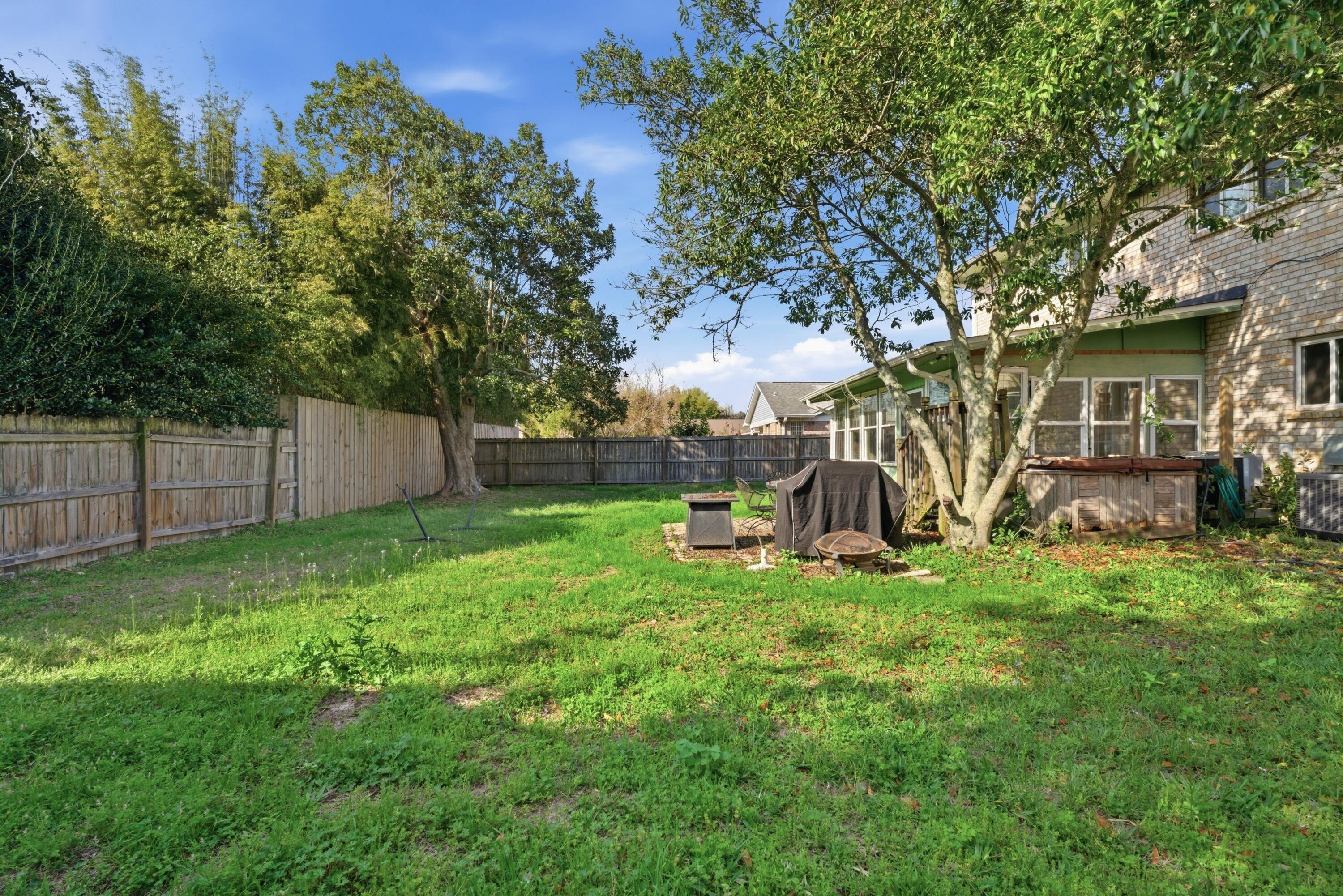 SANTA ROSA SHORES - Residential