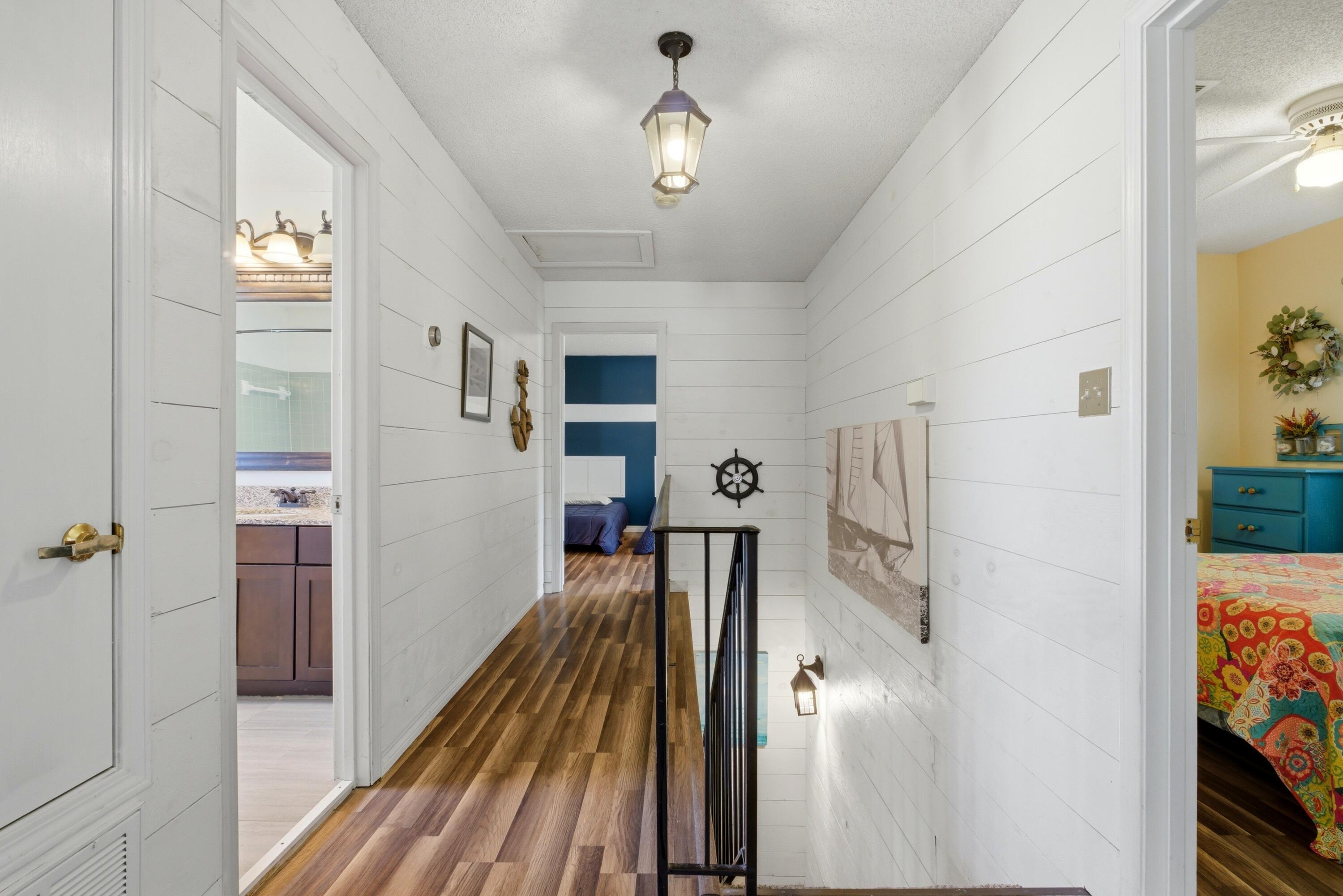 SANTA ROSA SHORES - Residential