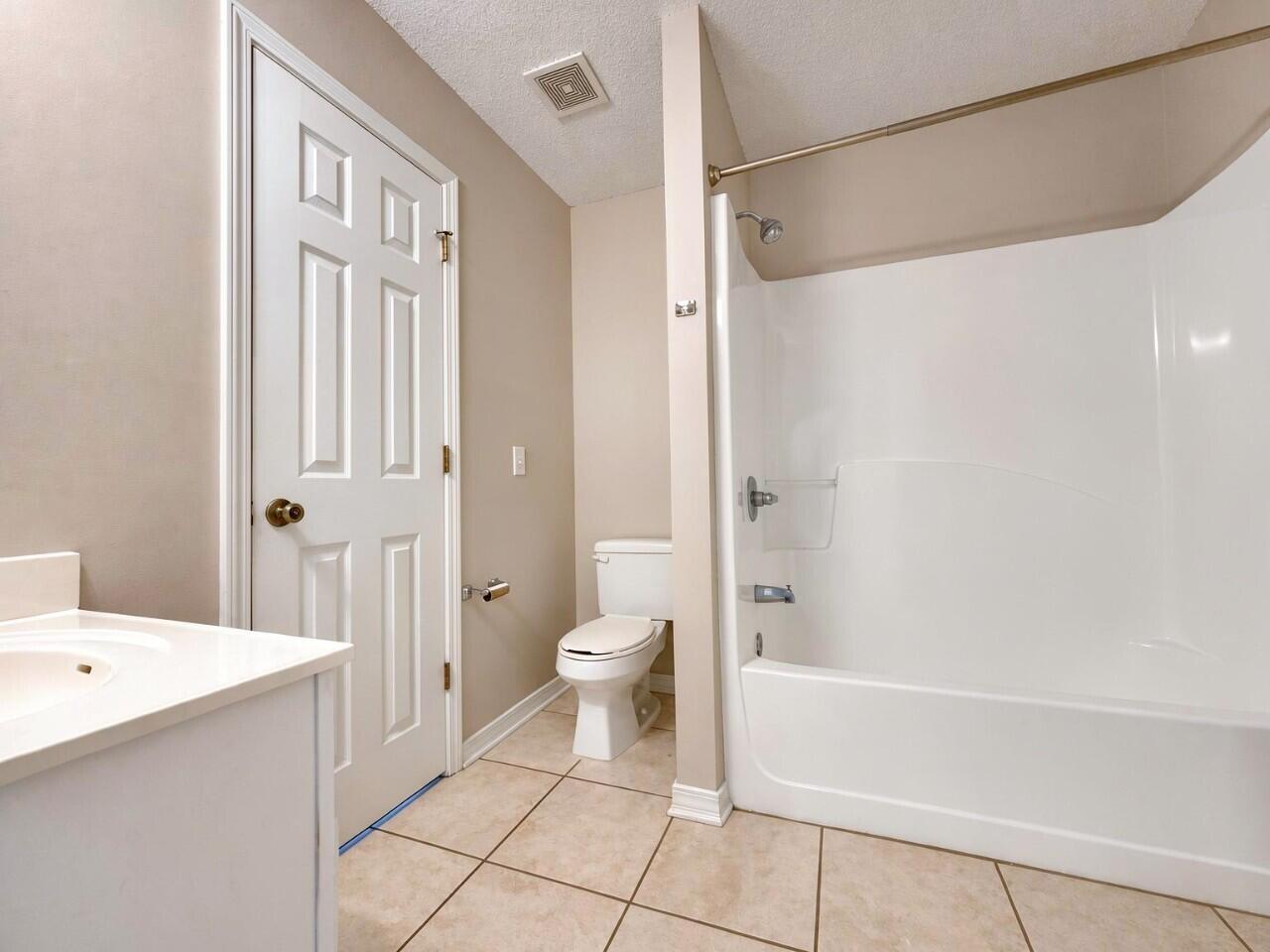 SHANYN TAYLOR OAKS - Residential