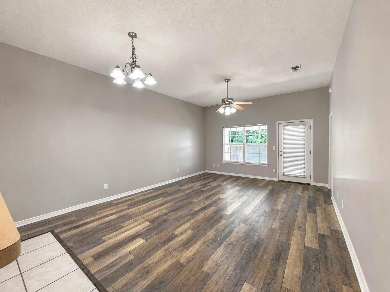SHANYN TAYLOR OAKS - Residential