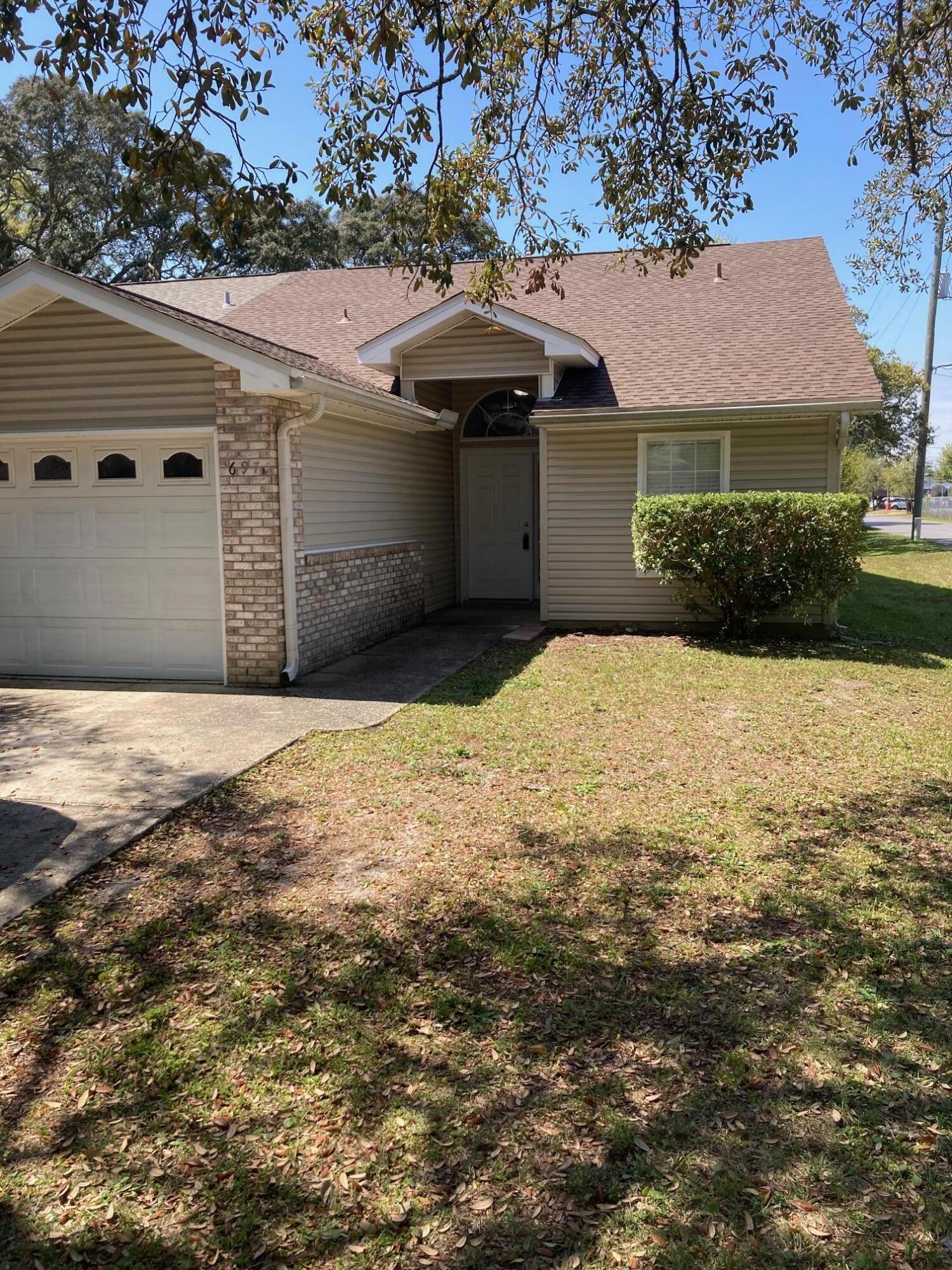 SHANYN TAYLOR OAKS - Residential