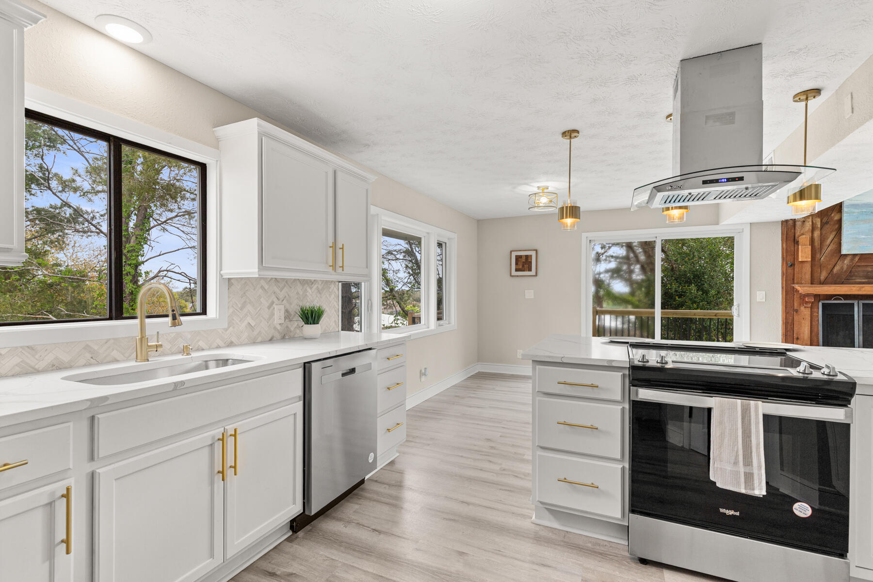 BEACONVIEW - Residential