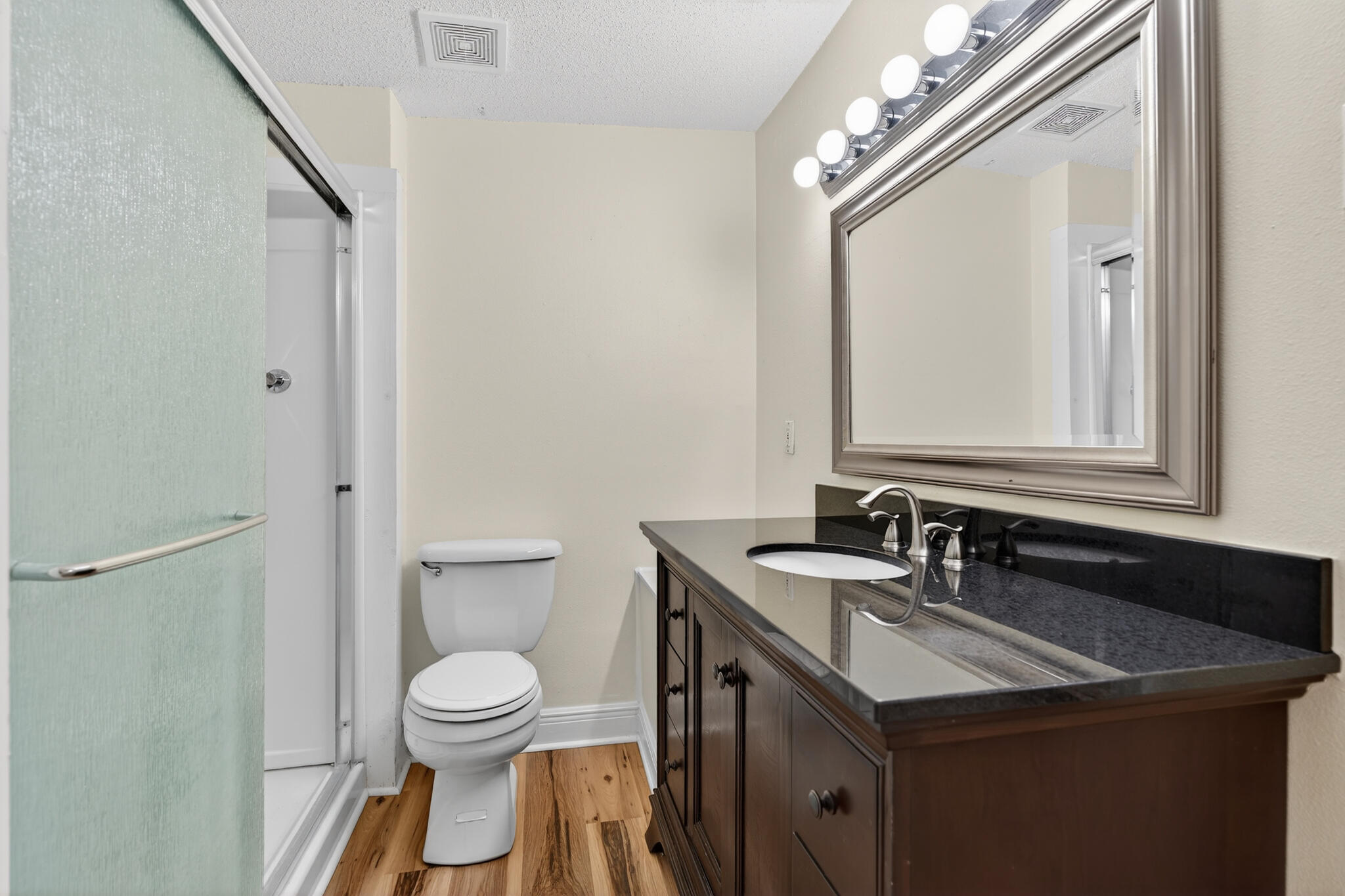 ELLIOTTS POINT 7TH ADDN - Residential