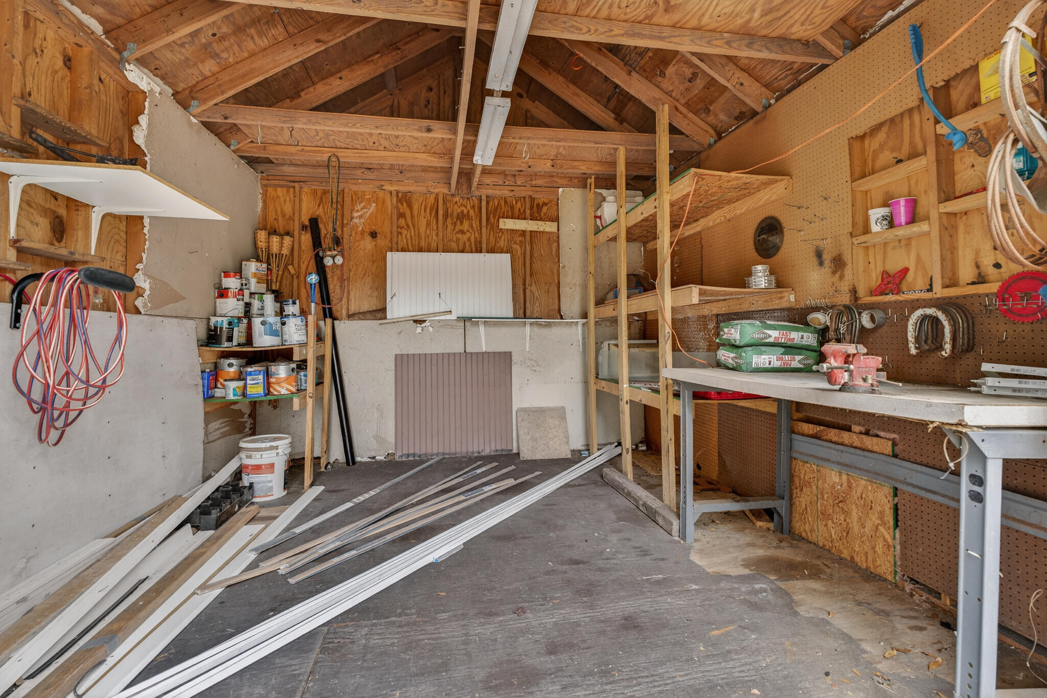 ELLIOTTS POINT 7TH ADDN - Residential