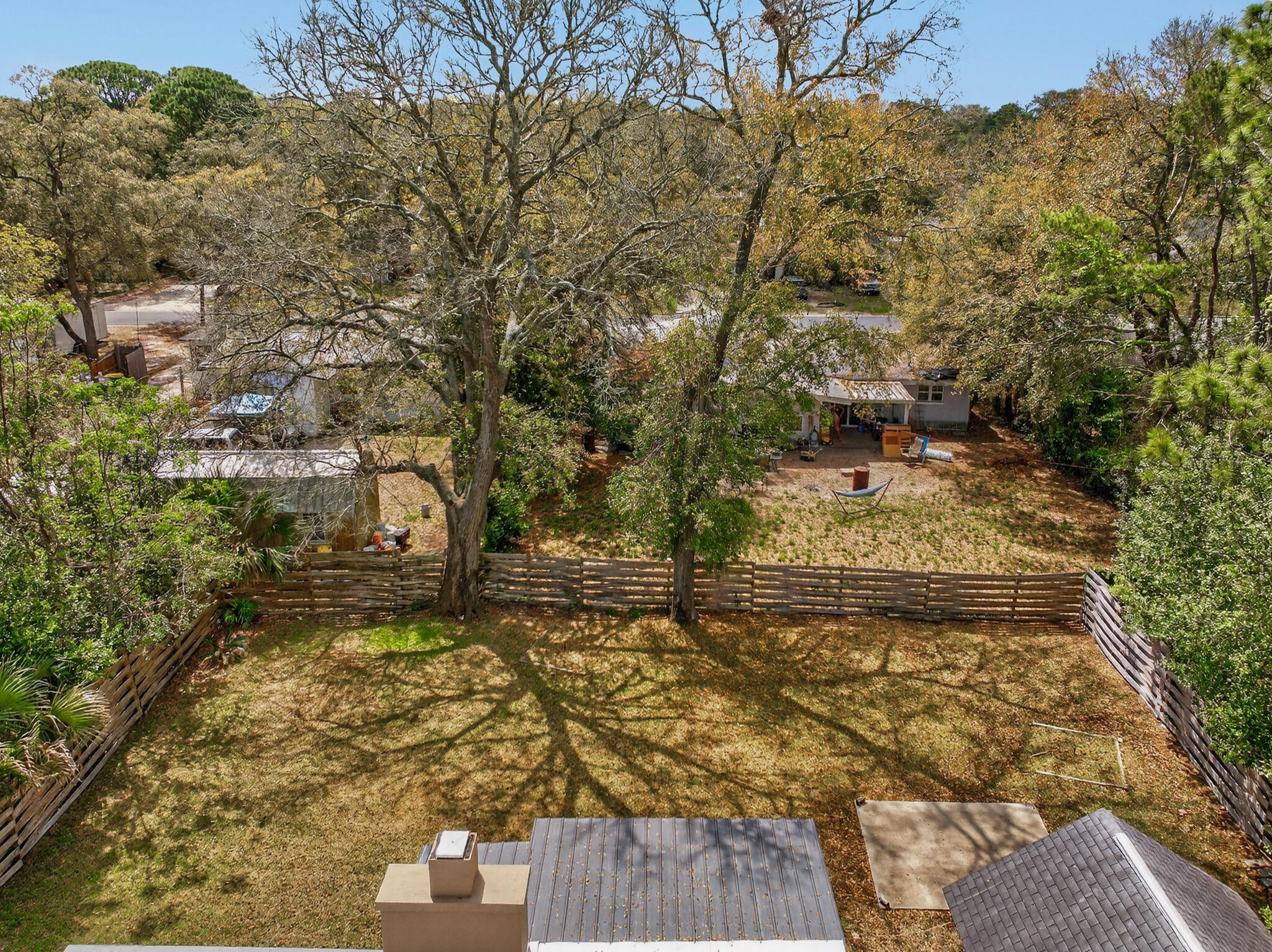 ELLIOTTS POINT 7TH ADDN - Residential