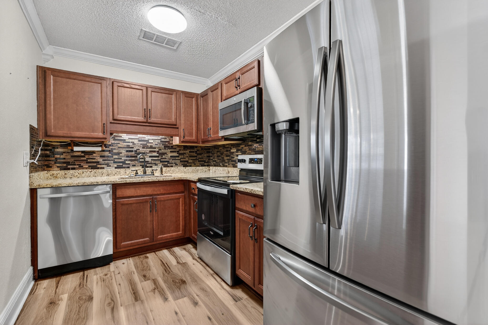 ELLIOTTS POINT 7TH ADDN - Residential