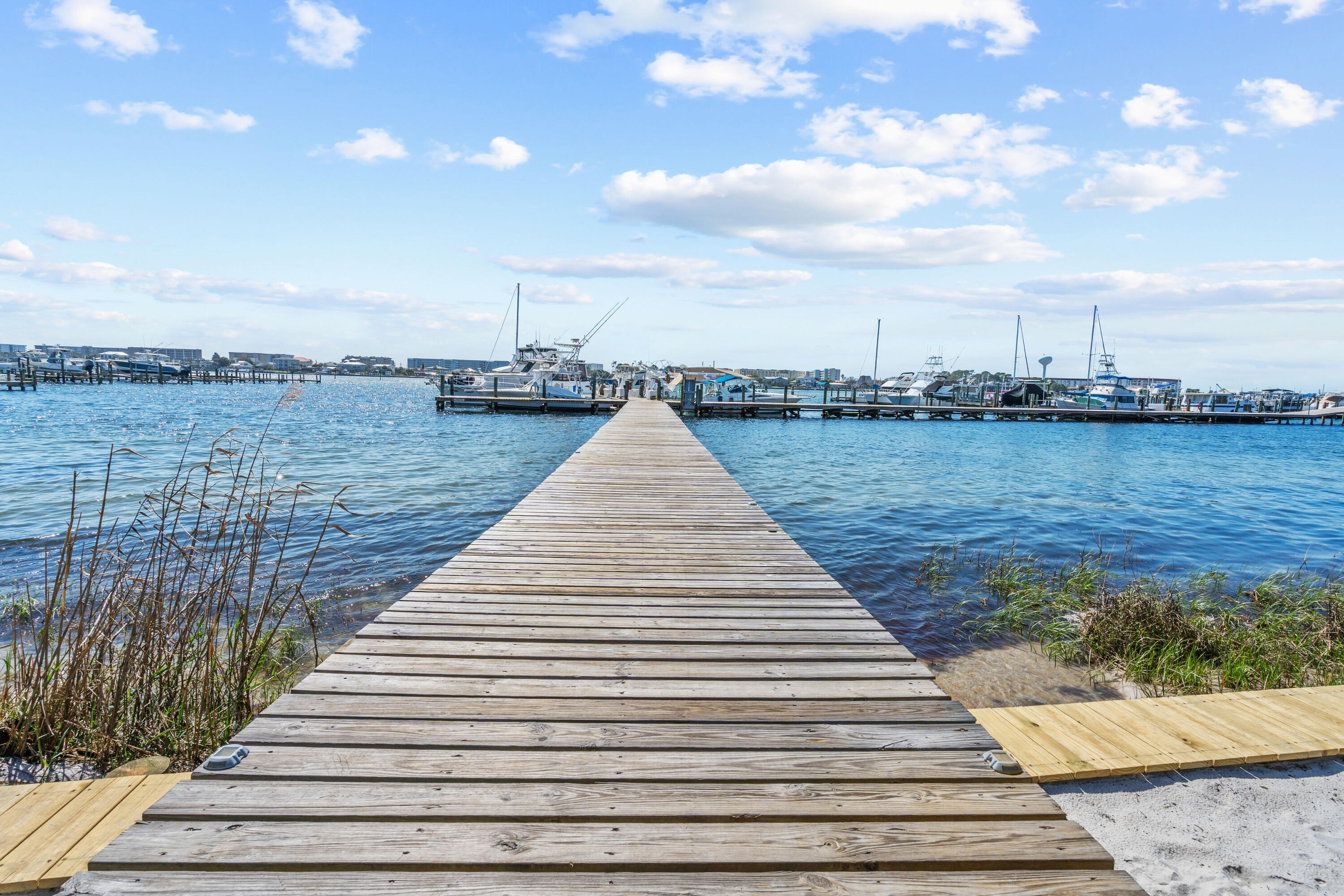 PIRATES BAY PH 1 - Residential