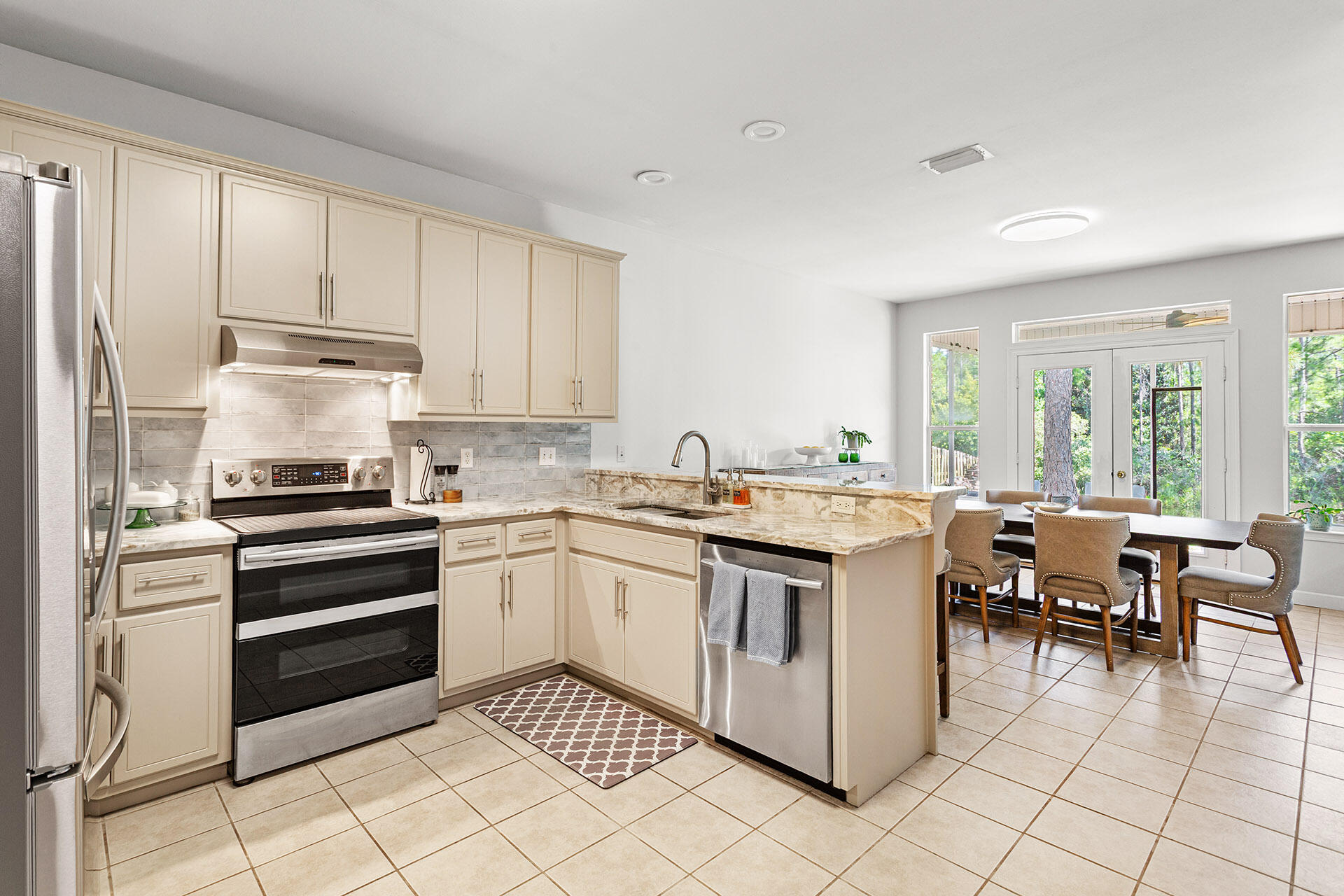 ESCADA - Residential