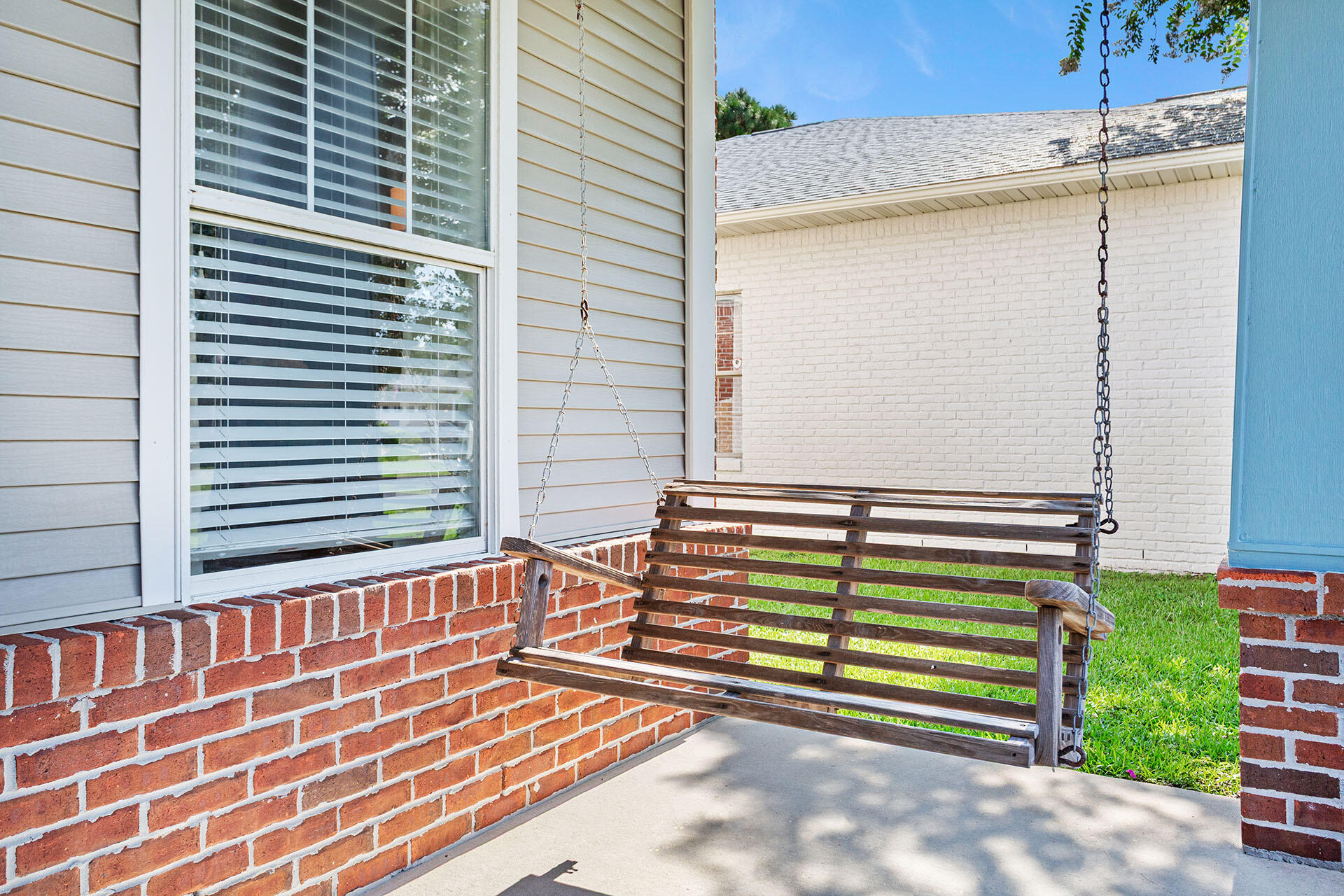 ESCADA - Residential