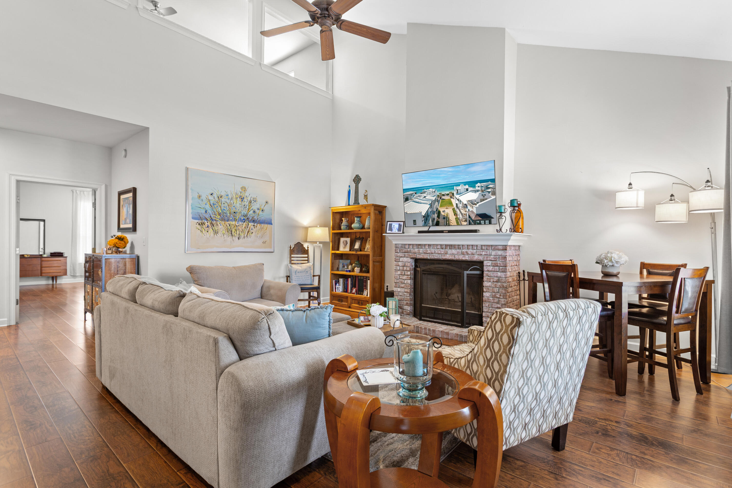 ESCADA - Residential