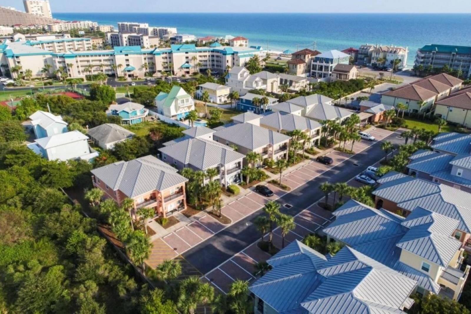 MIRAMAR BEACH VILLAS - Residential