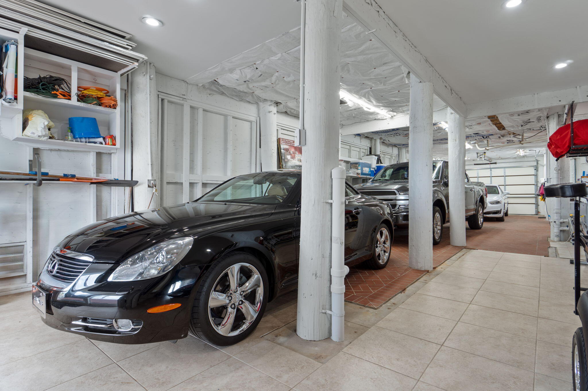 SAILMAKER COVE - Residential