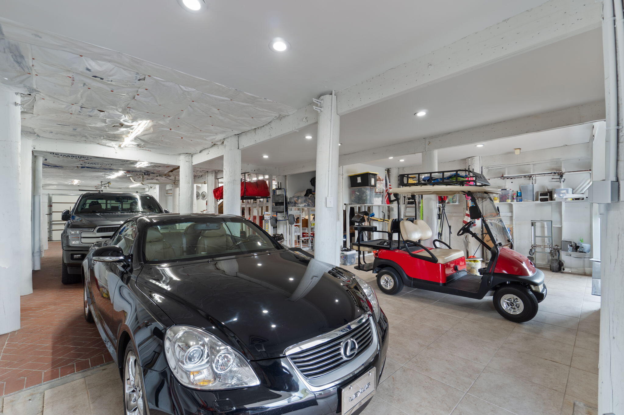 SAILMAKER COVE - Residential