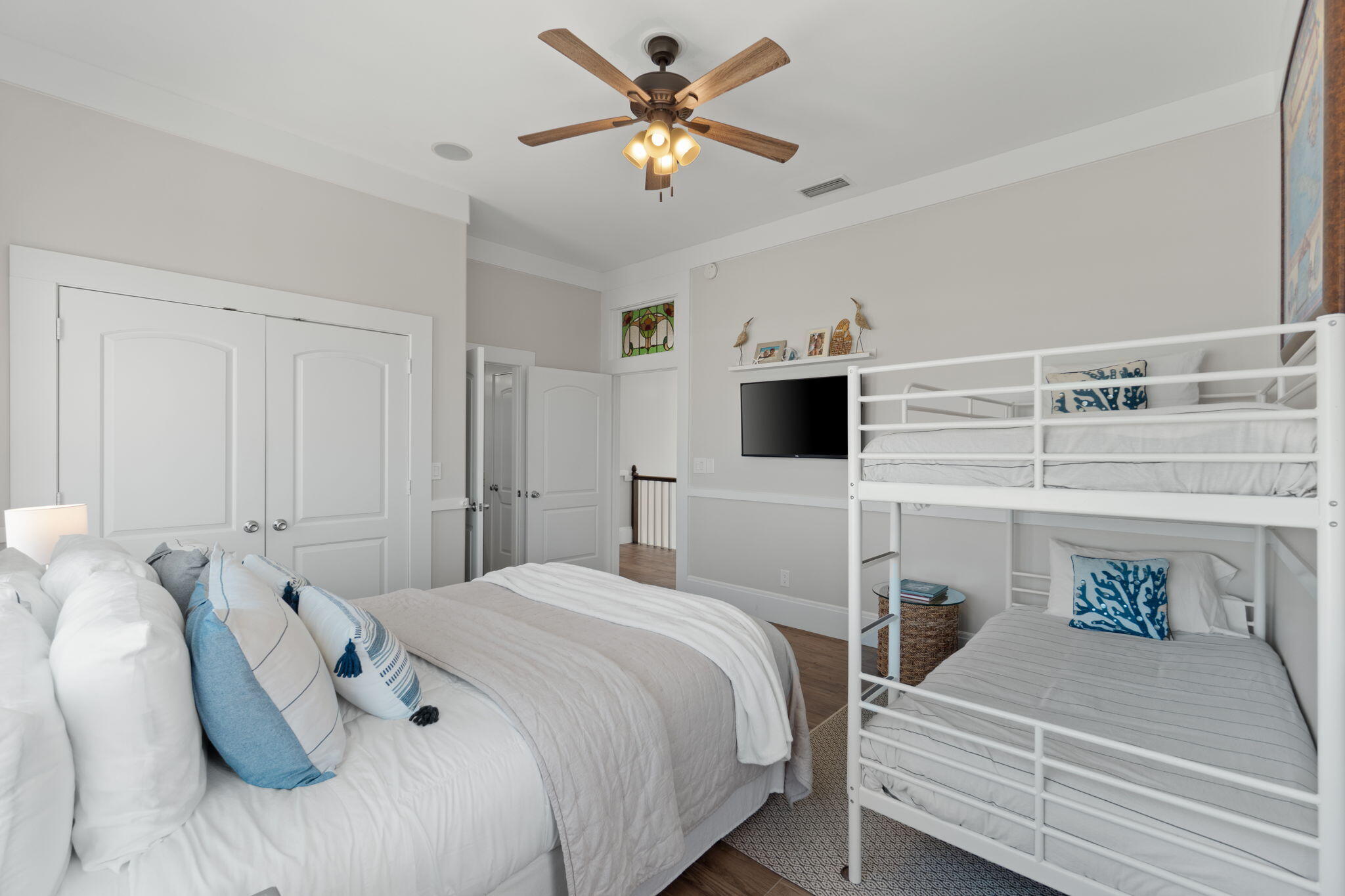 SAILMAKER COVE - Residential