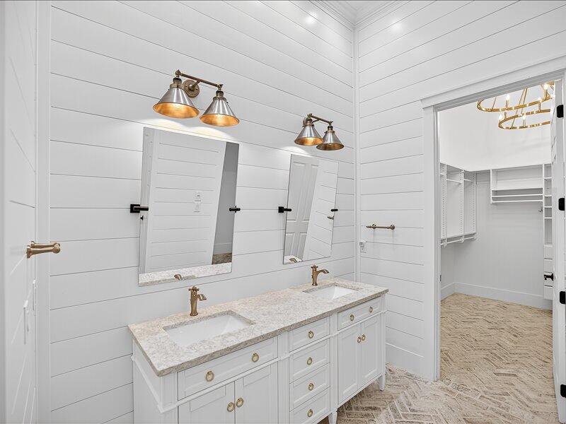 BURNT PINE - Residential Lease