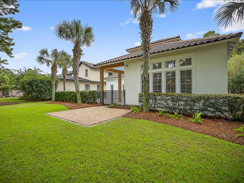 BURNT PINE - Residential Lease