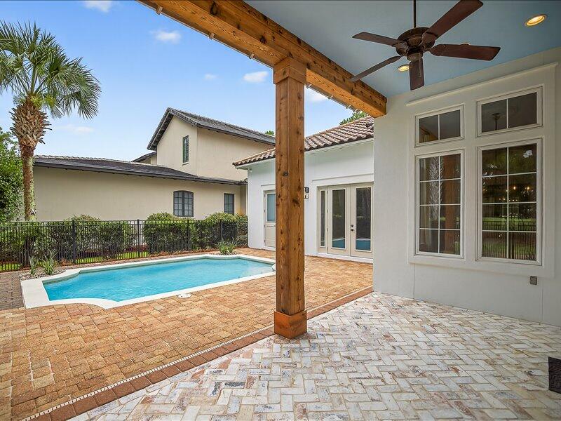 BURNT PINE - Residential Lease