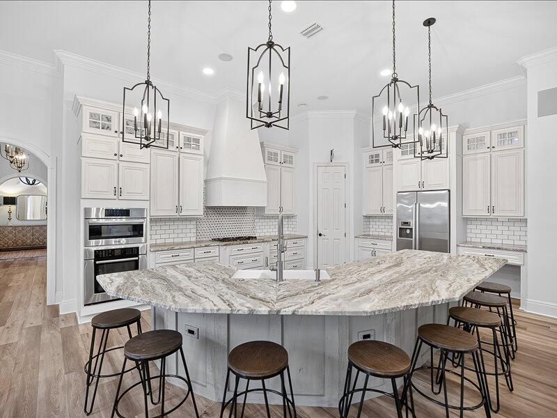 BURNT PINE - Residential Lease