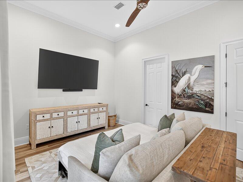 BURNT PINE - Residential Lease