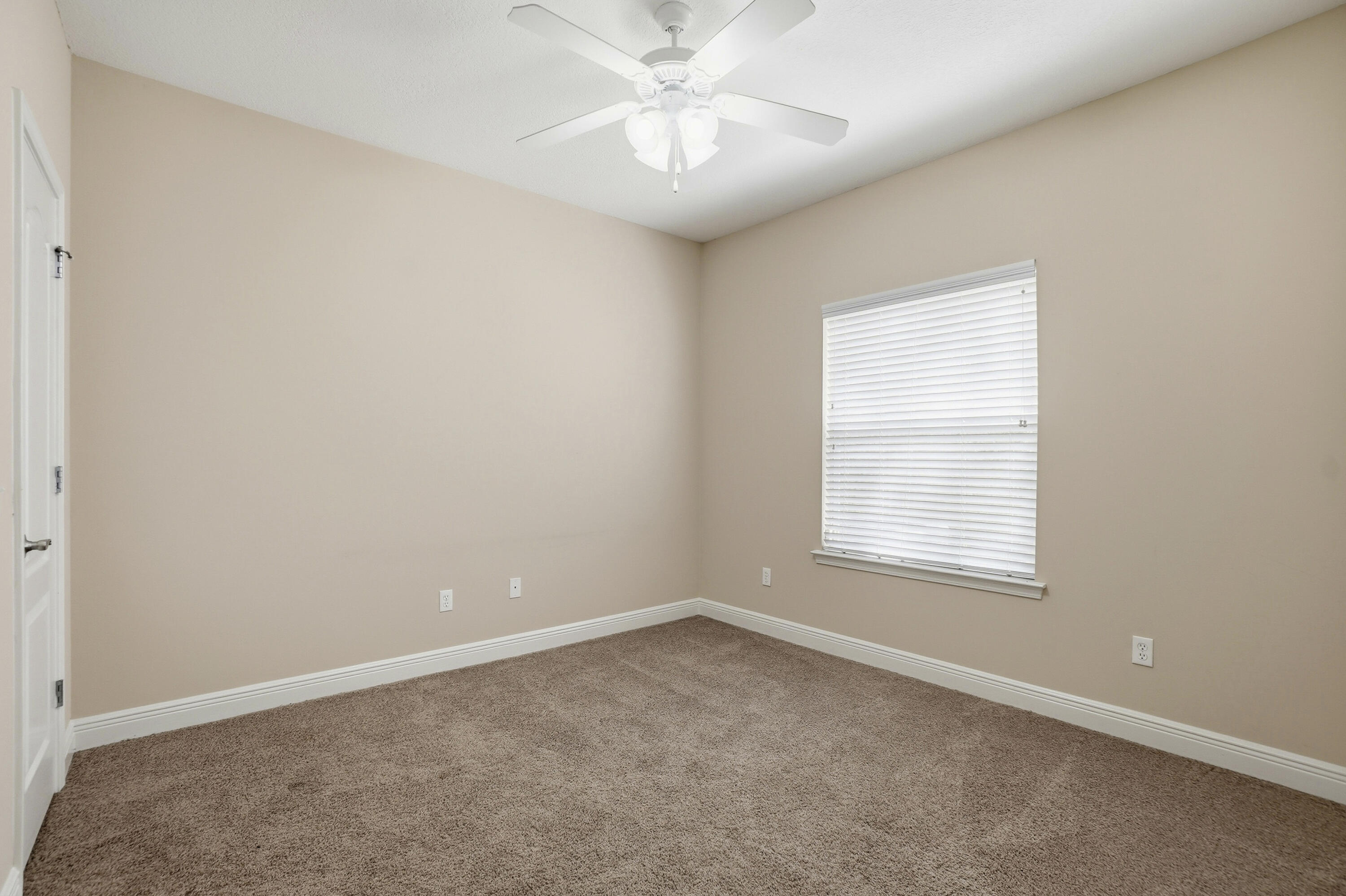 HADLEIGH HILLS T/H - Residential