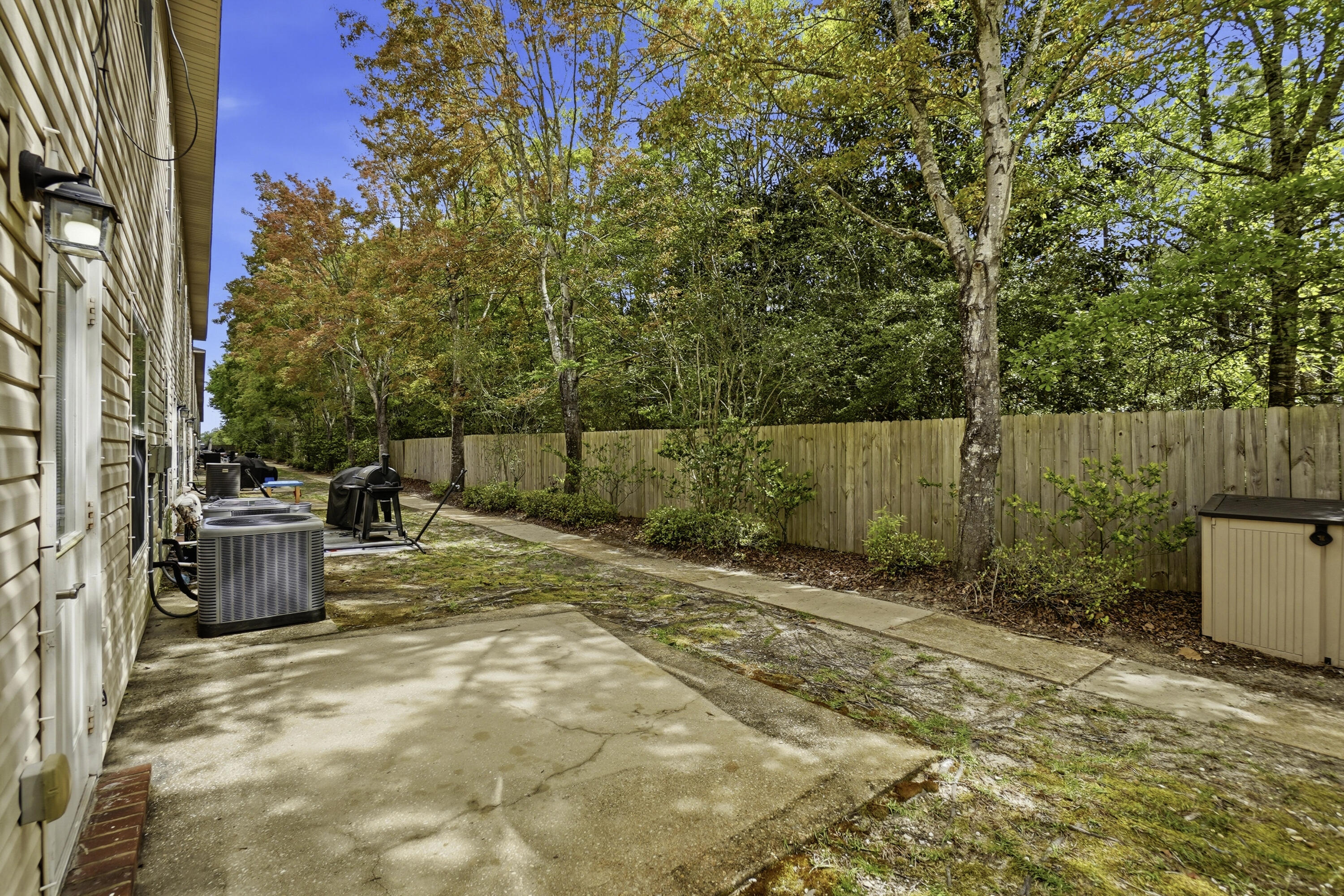 HADLEIGH HILLS T/H - Residential