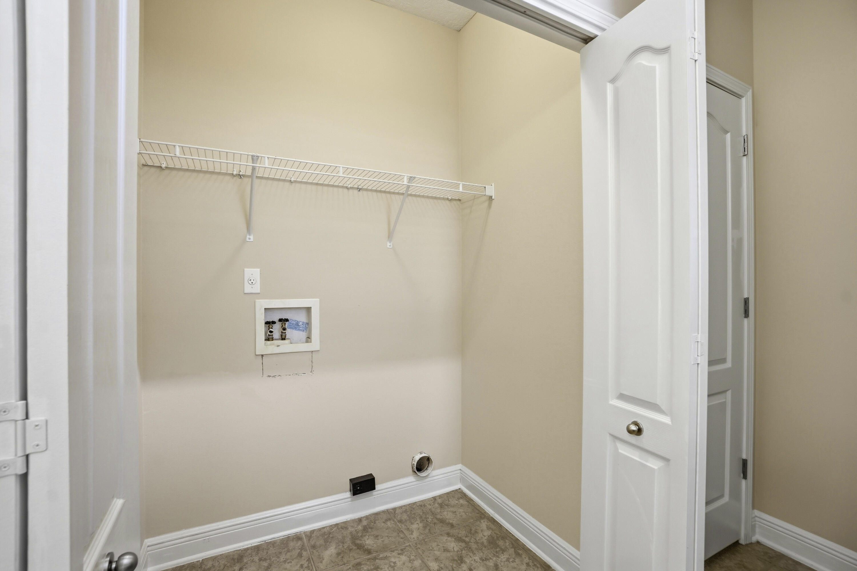 HADLEIGH HILLS T/H - Residential