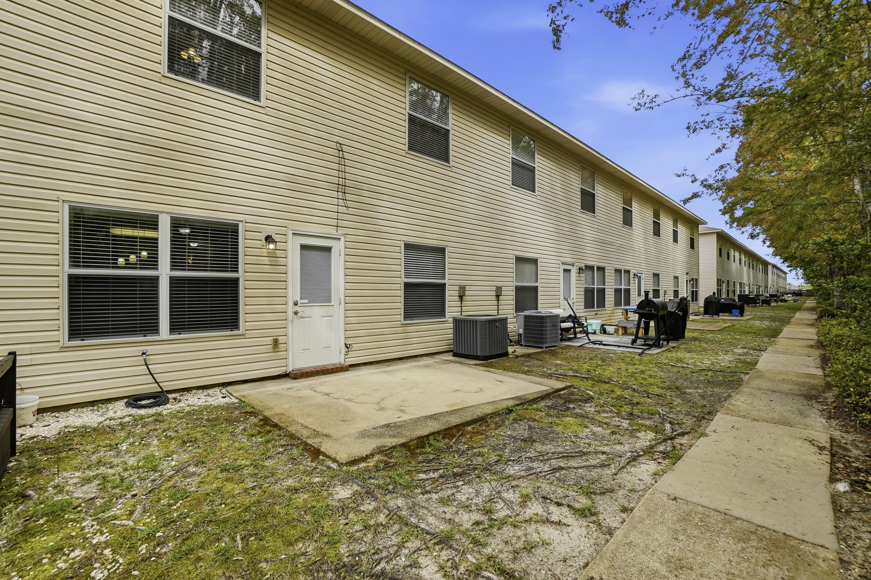 HADLEIGH HILLS T/H - Residential