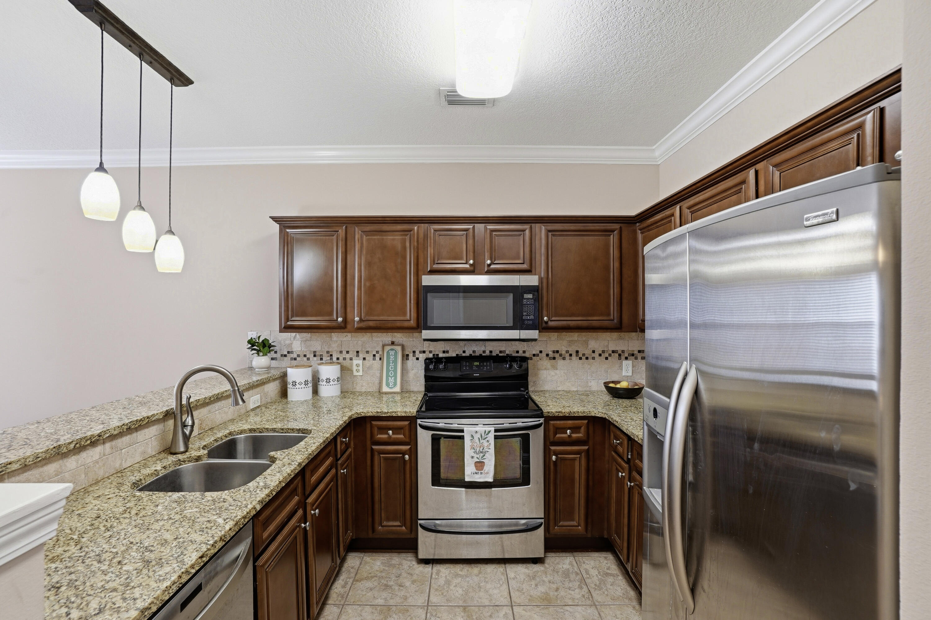 HADLEIGH HILLS T/H - Residential