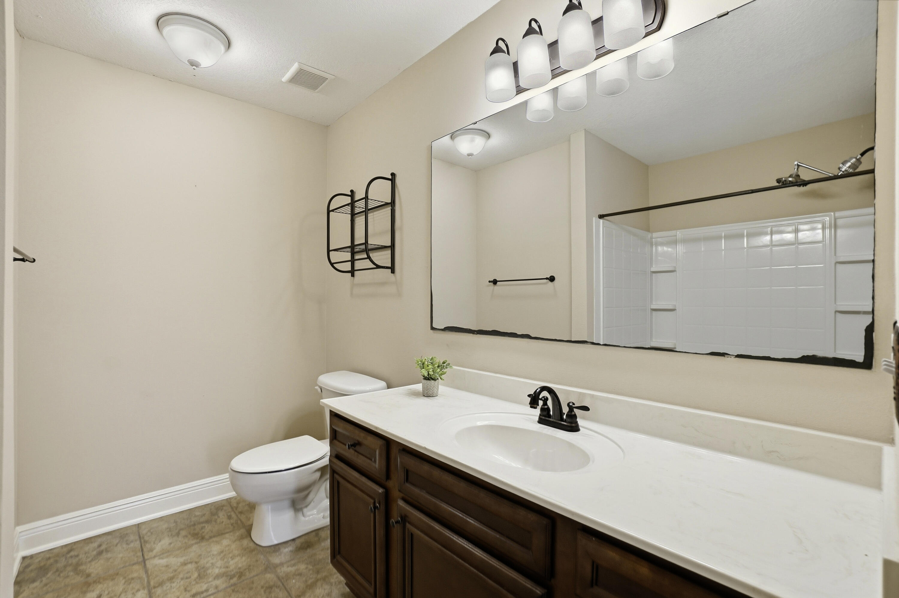 HADLEIGH HILLS T/H - Residential