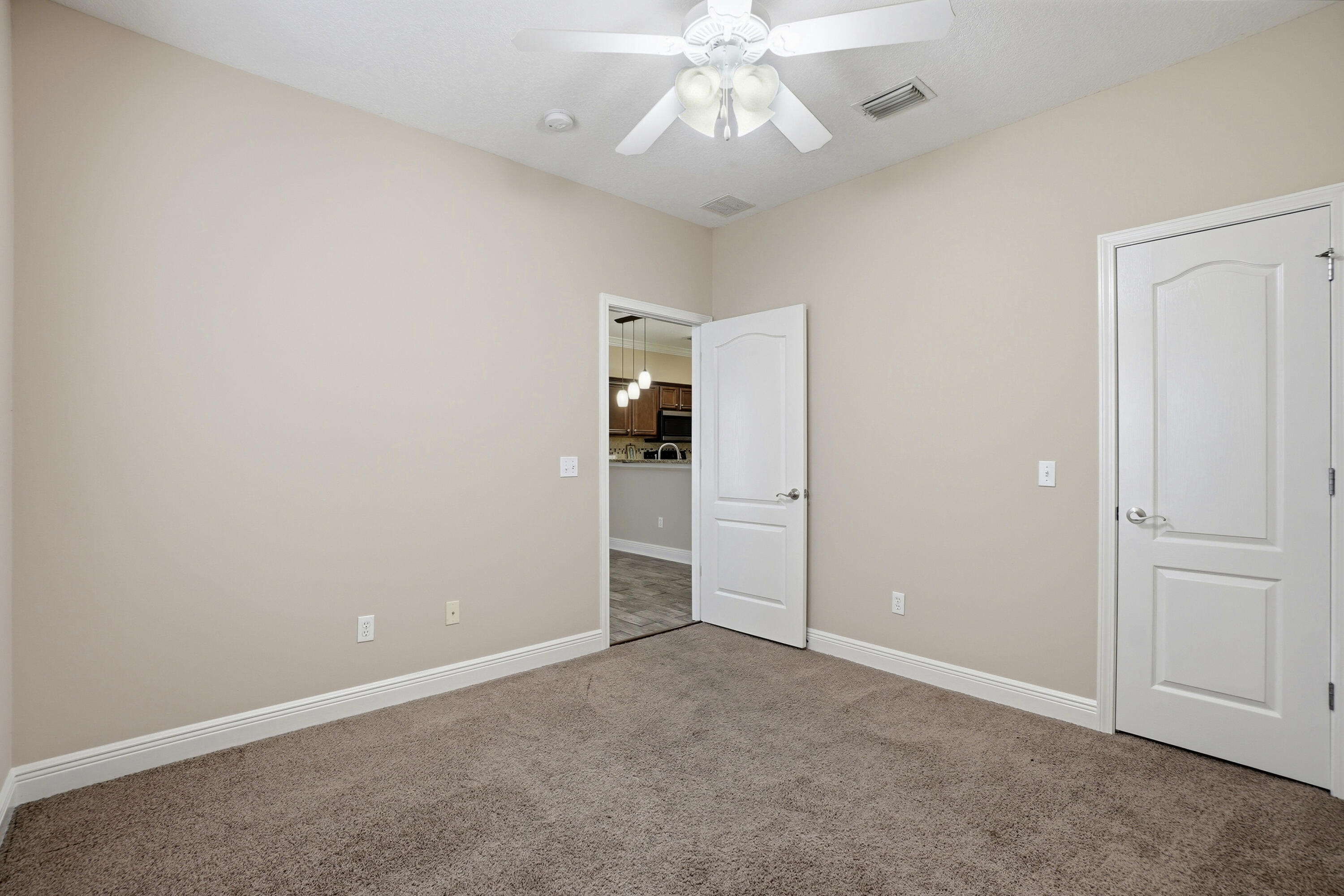 HADLEIGH HILLS T/H - Residential