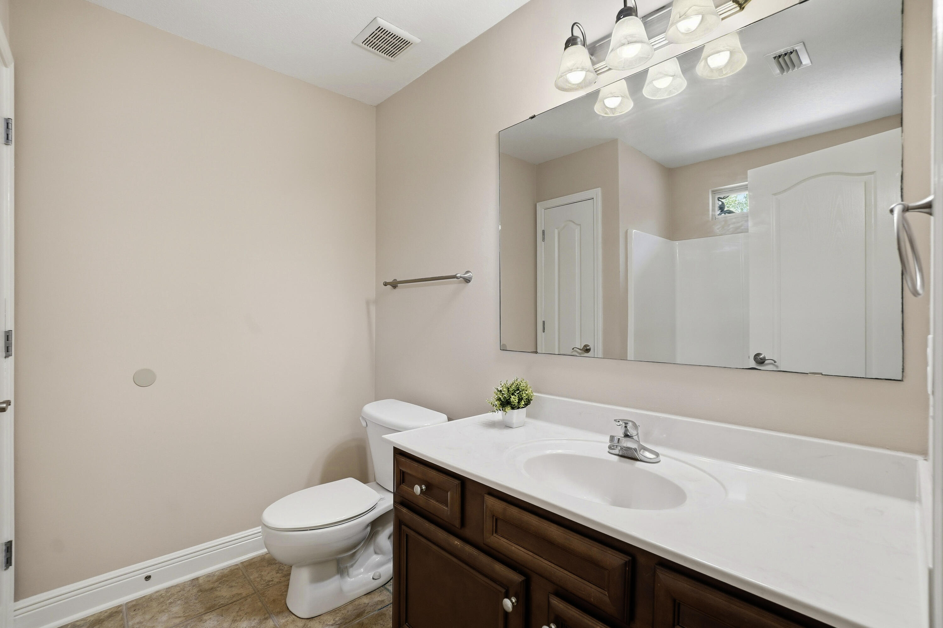 HADLEIGH HILLS T/H - Residential