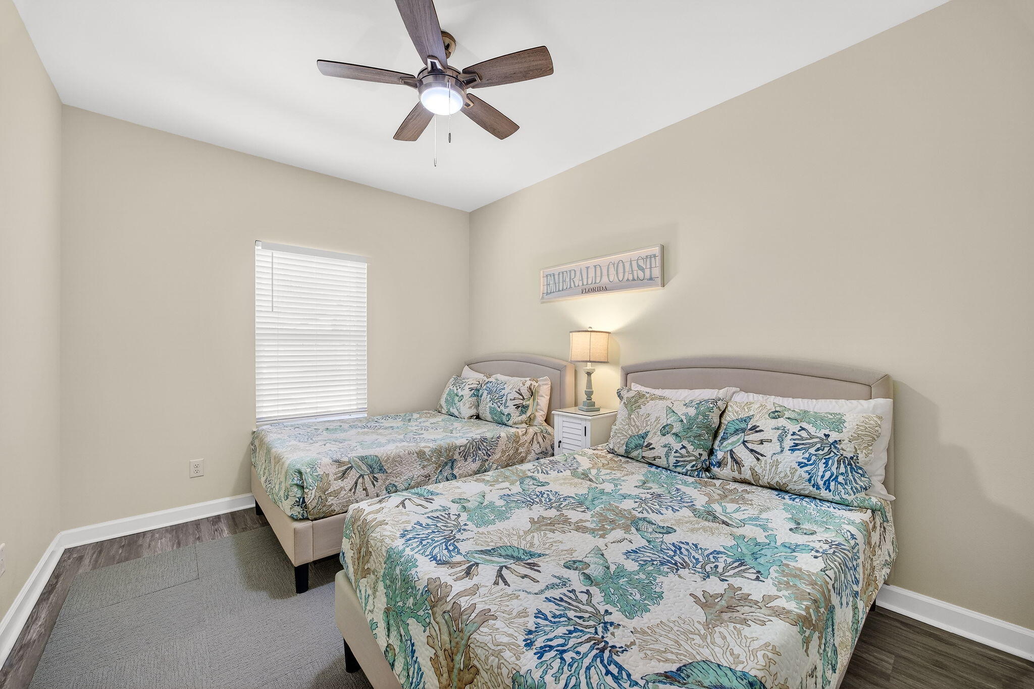 LAGUNA BEACH ESTATES 7TH ADDN - Residential