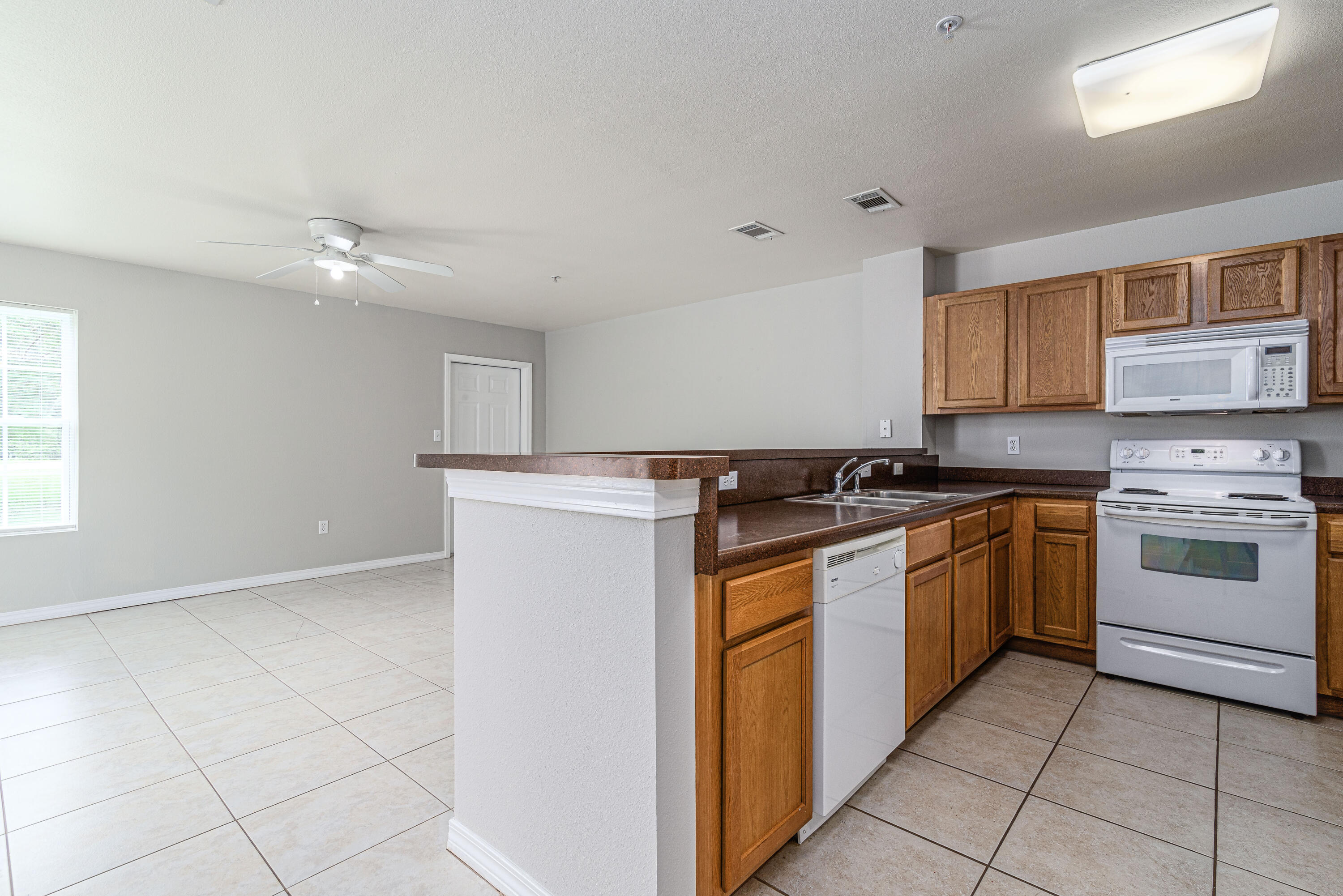 BRACKIN PLACE - Residential Lease