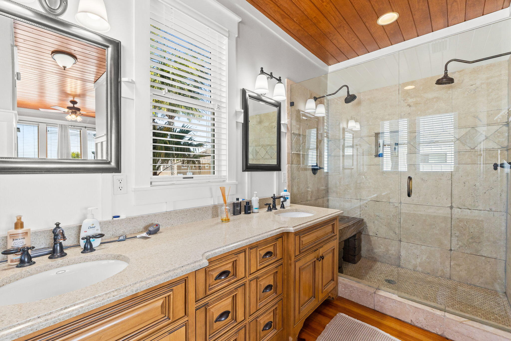 DOLPHIN BAY PH 1 - Residential