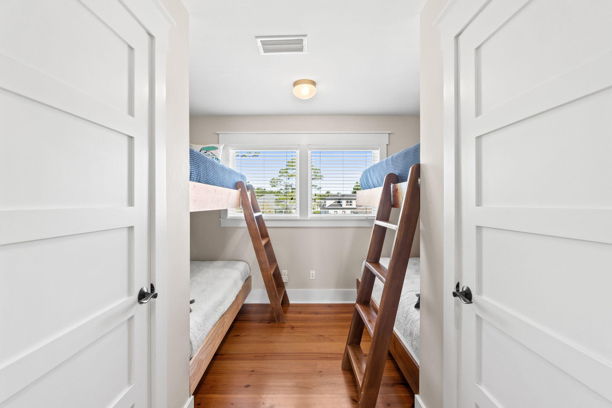 DOLPHIN BAY PH 1 - Residential