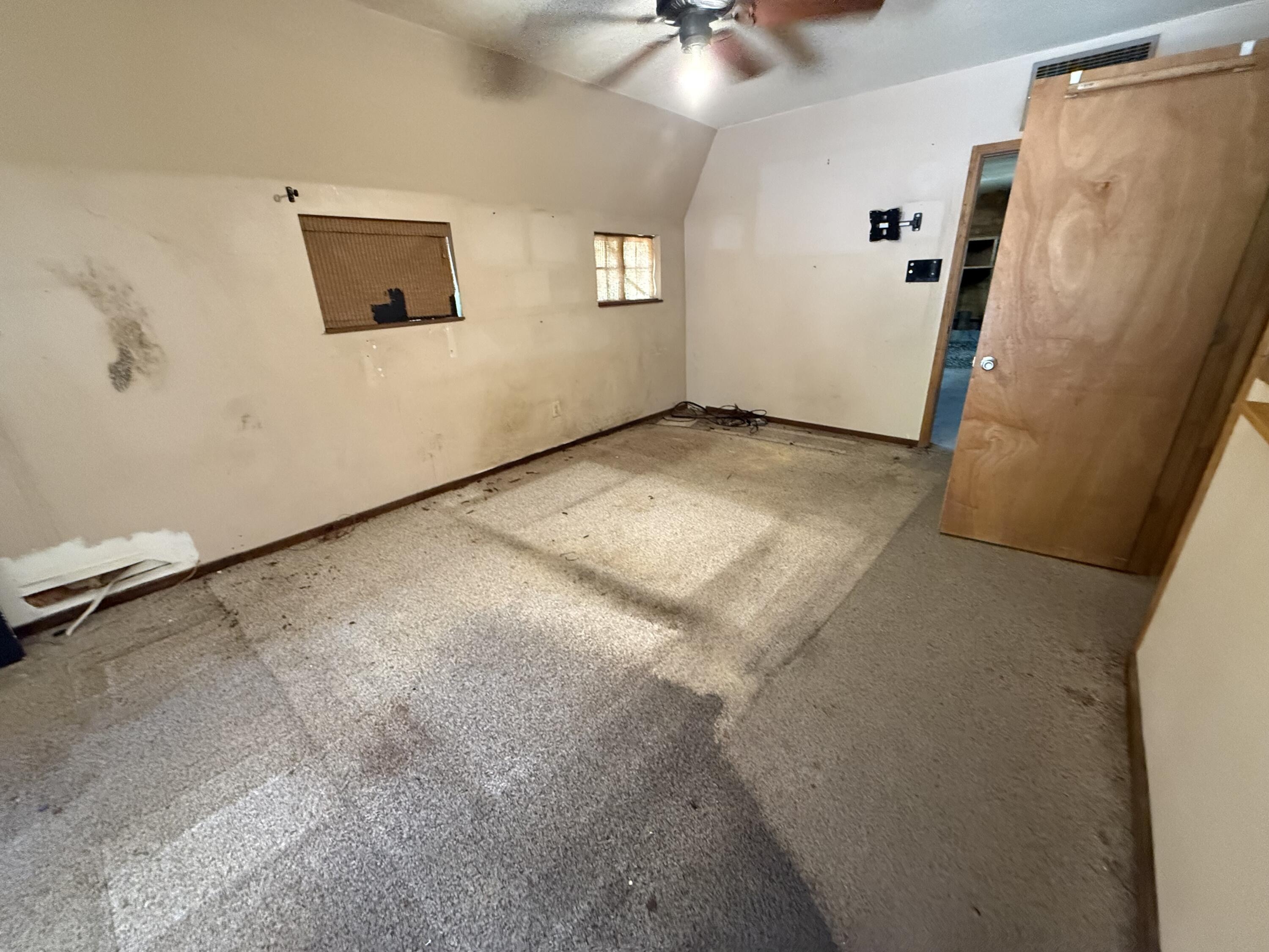 METES & BOUNDS - Residential