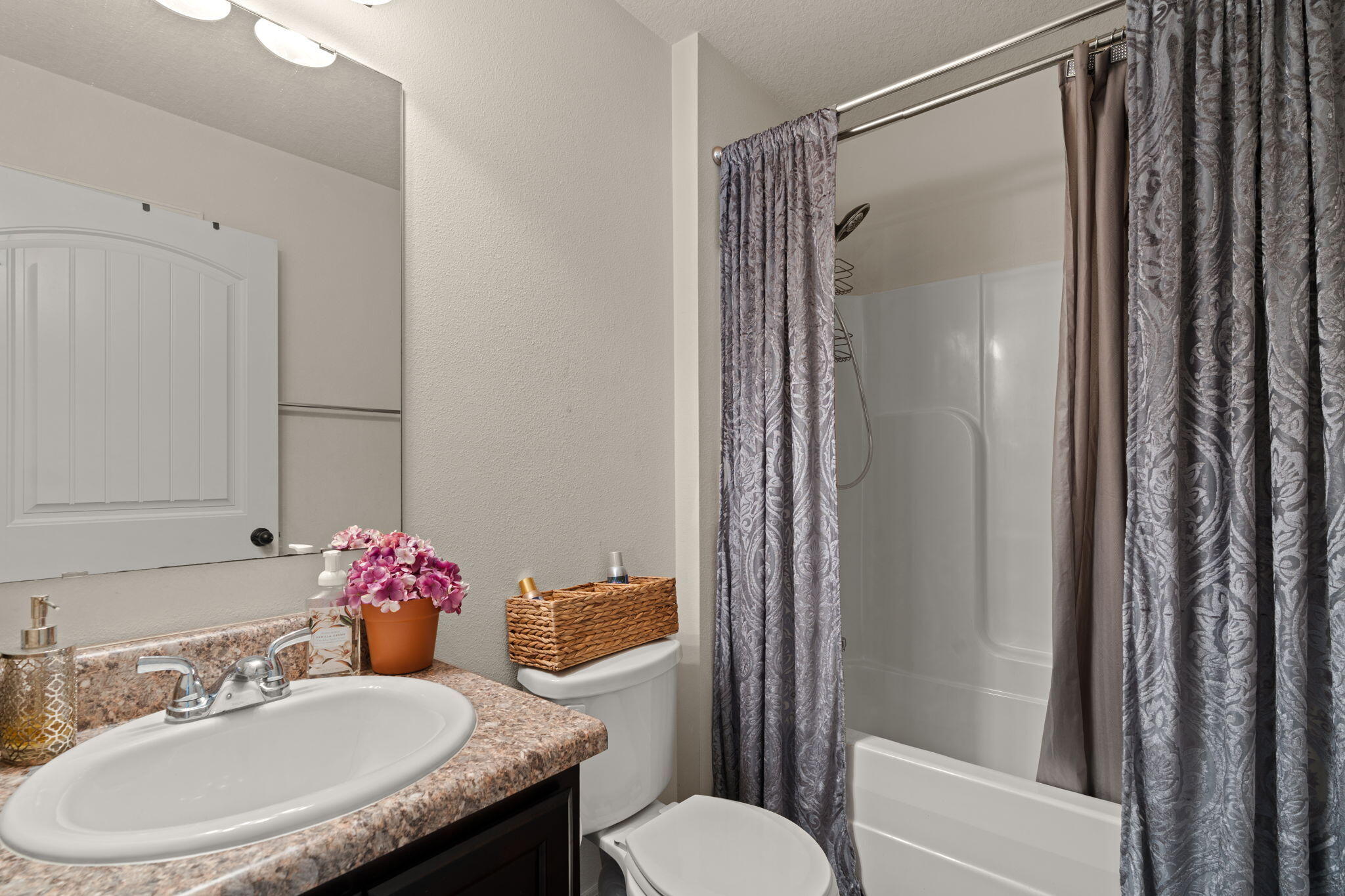 Taylor Farms - Residential Lease