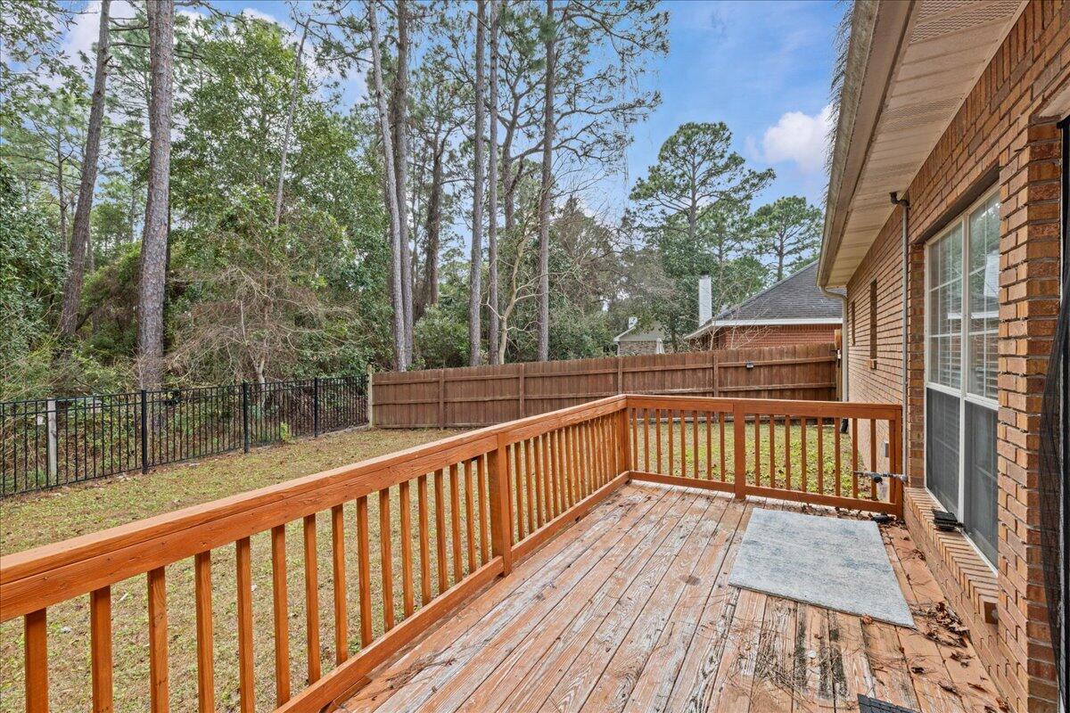 INDIAN WOODS - Residential