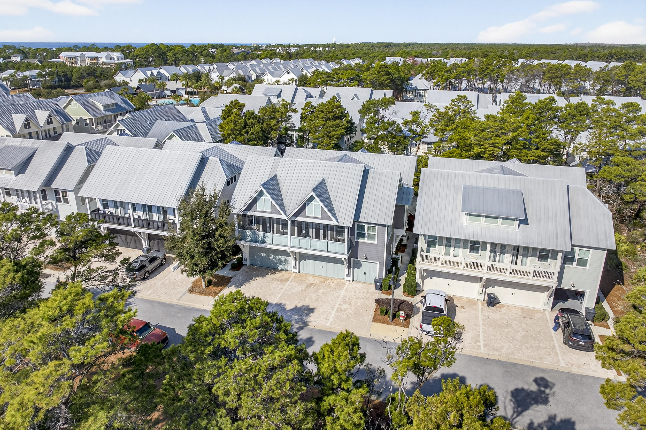 PROMINENCE - Residential