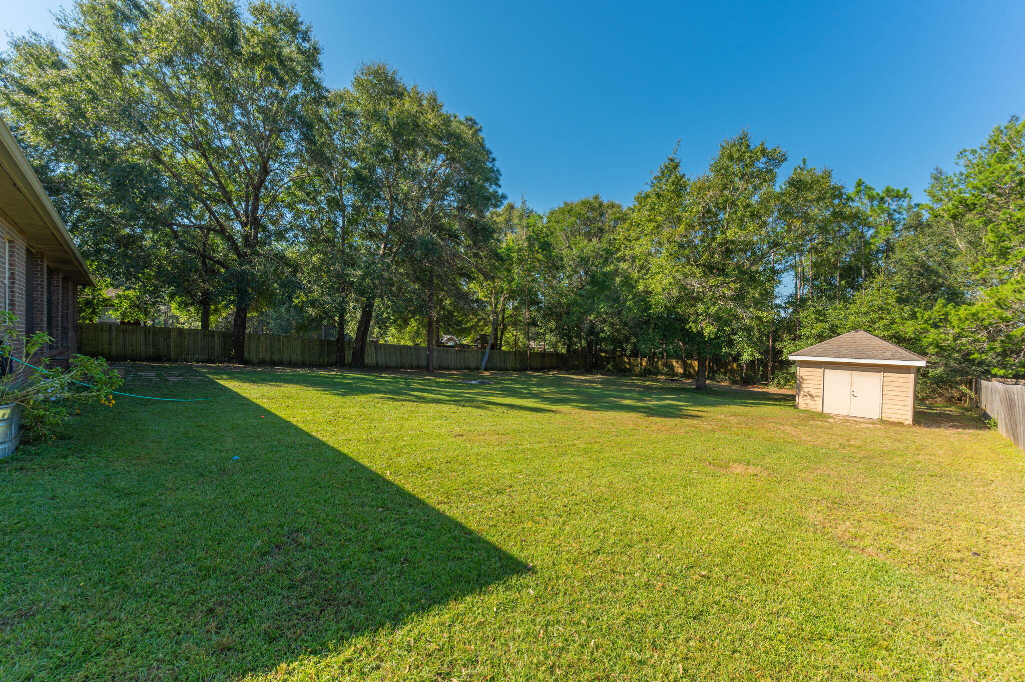 6184 Hummingbird Lane