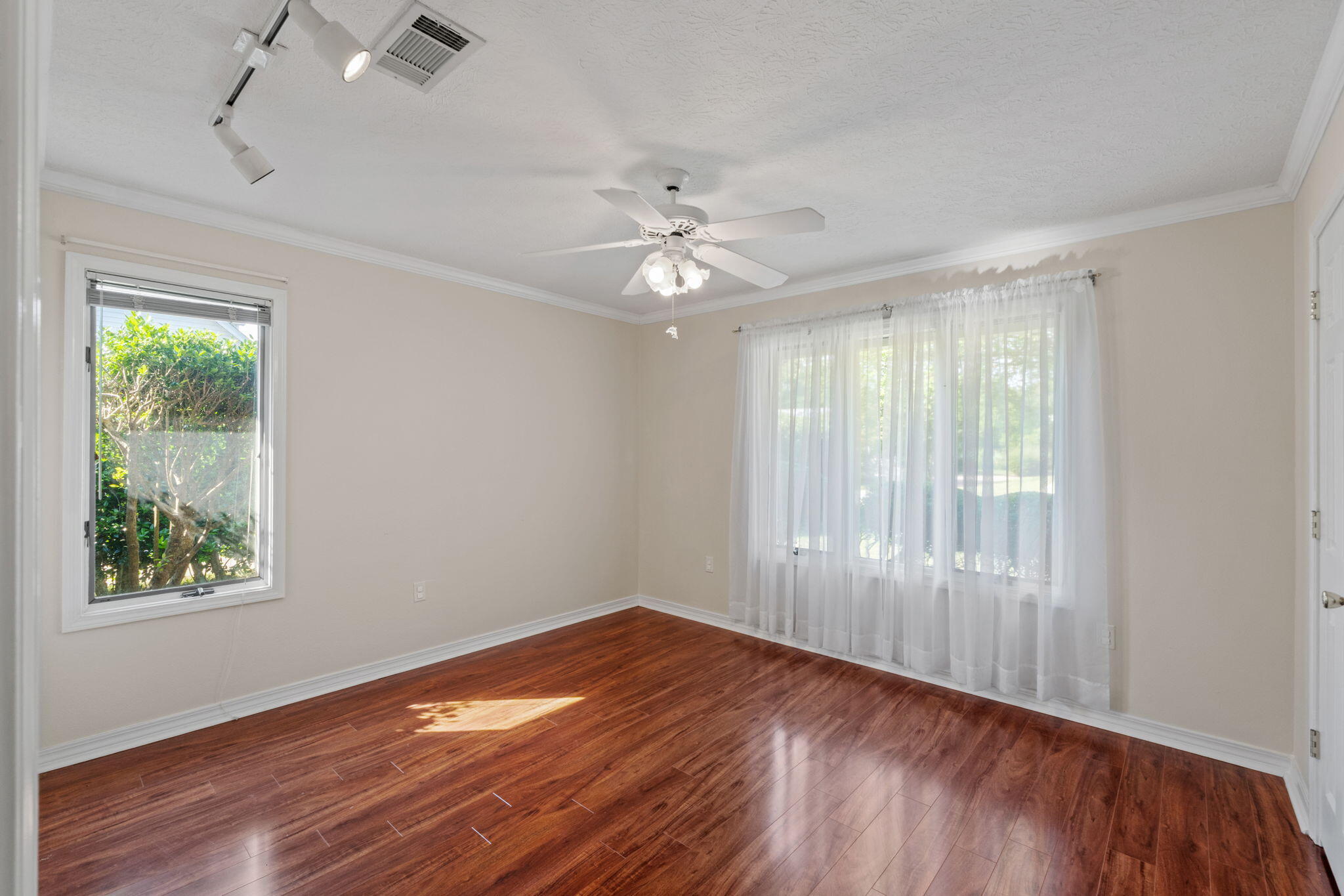 TIGER POINT - Residential