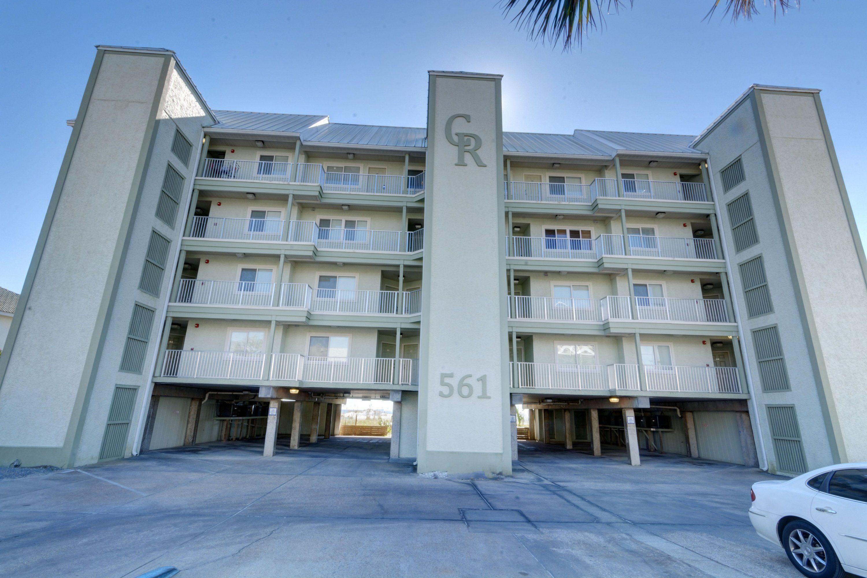 COMMODORE'S RETREAT LIMITED CONDO - Residential