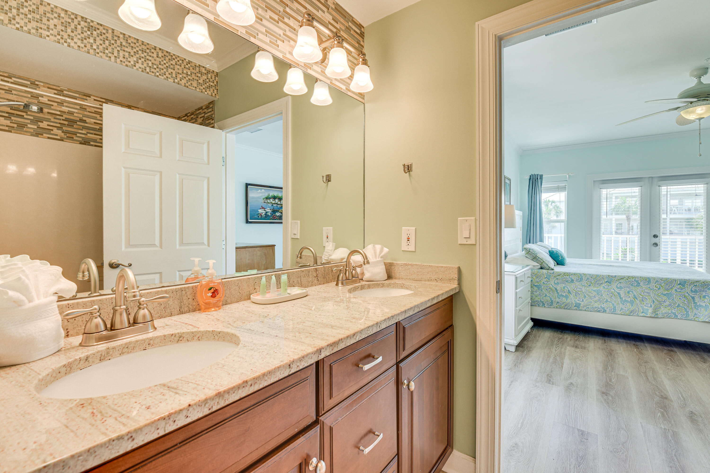 PAVILION PALMS - Residential