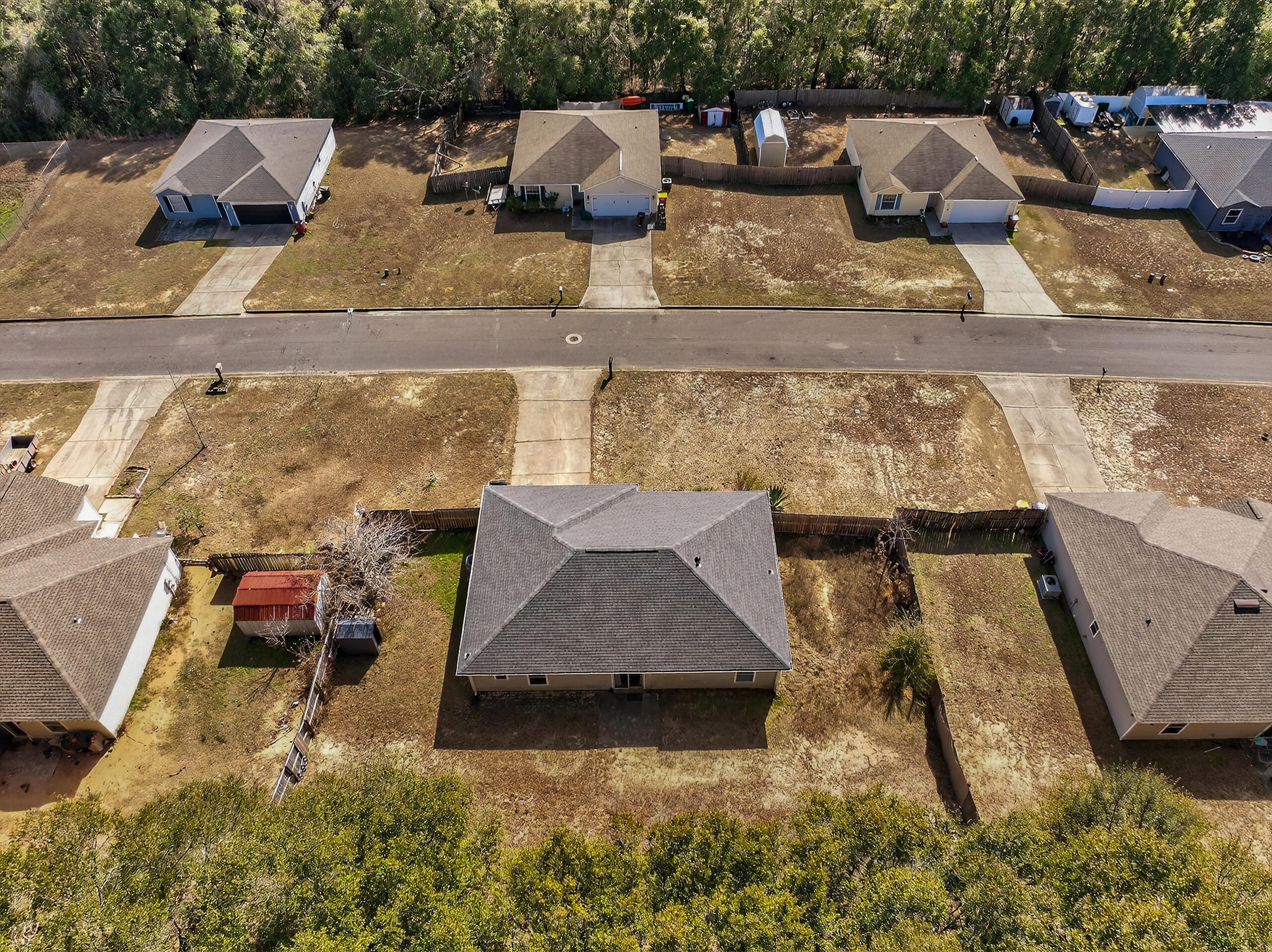 RIDGE CREST PH II LOT 17 BLK C - Residential