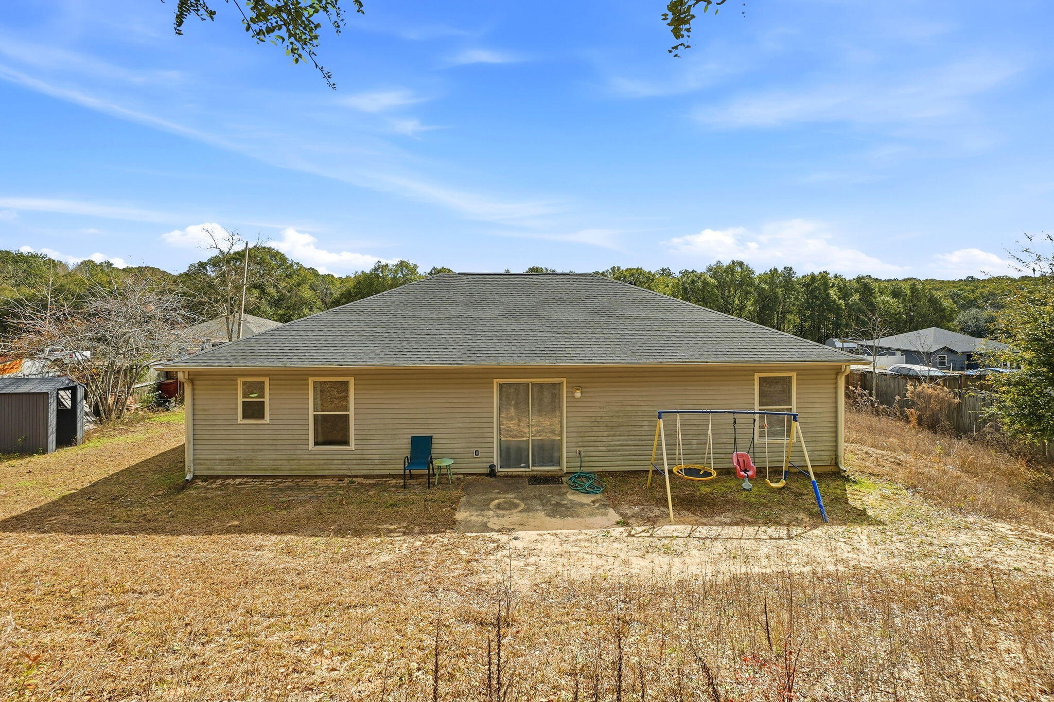 RIDGE CREST PH II LOT 17 BLK C - Residential