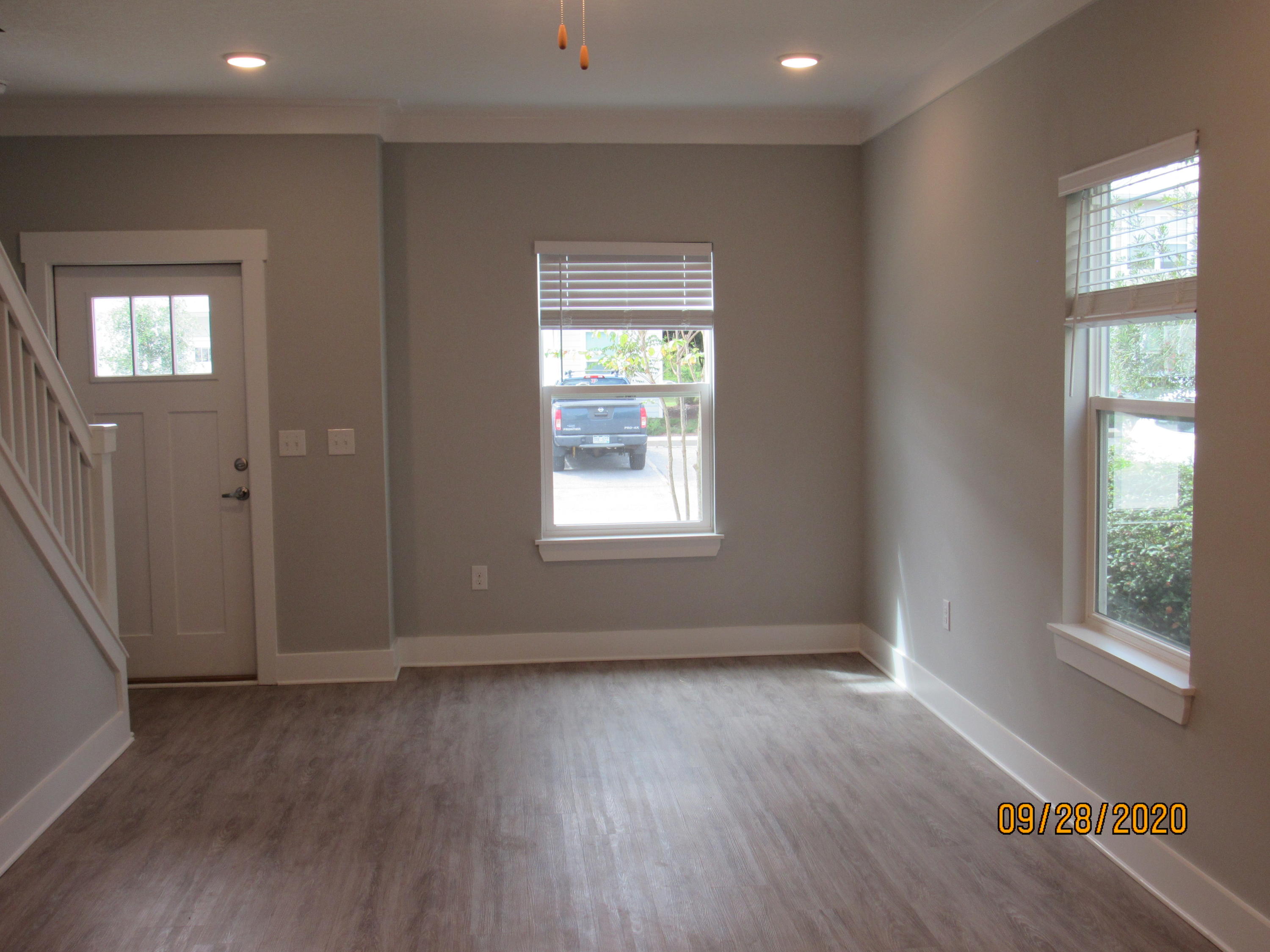 VERANDAS AT FREEPORT - Residential Lease