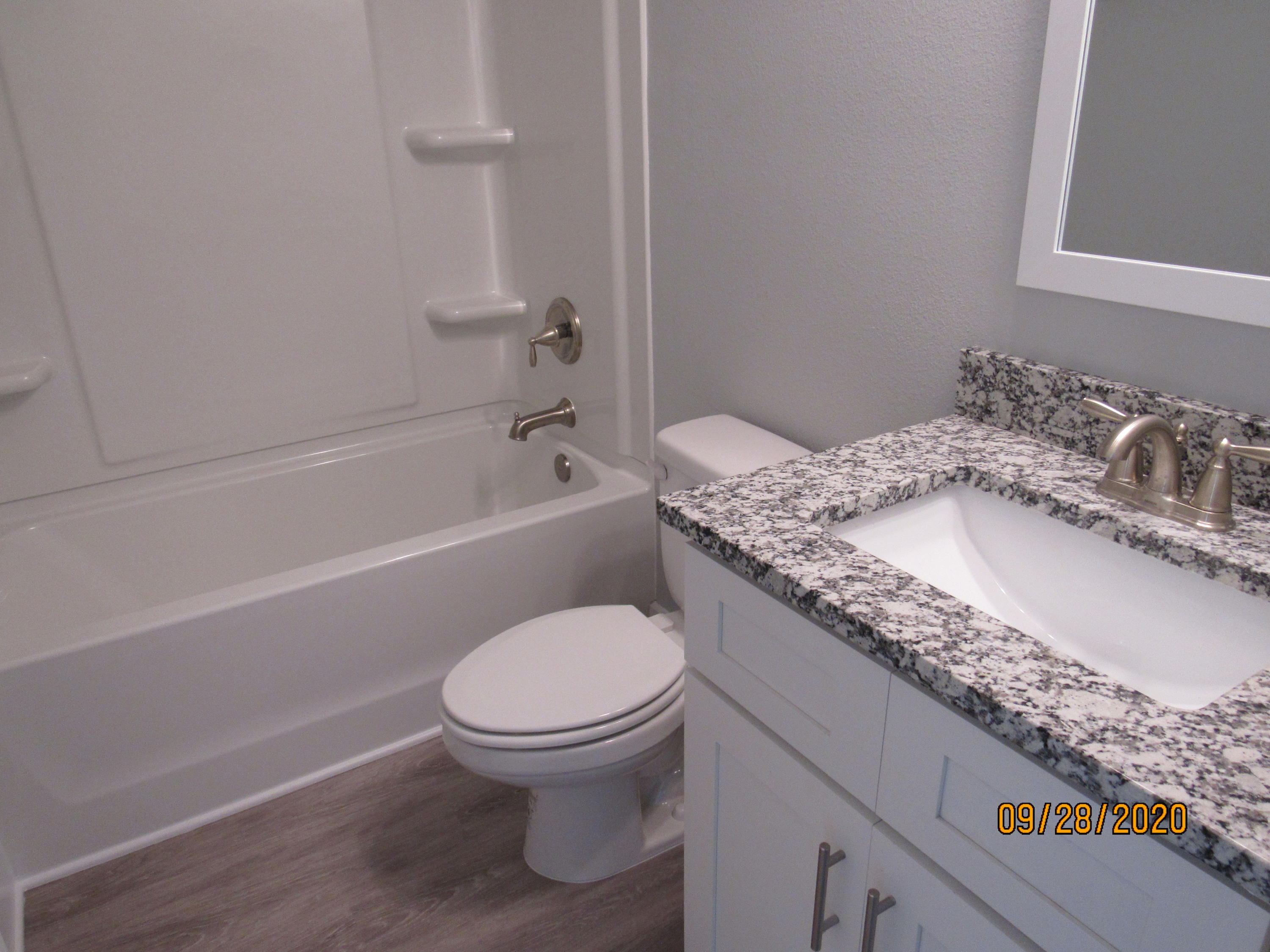 VERANDAS AT FREEPORT - Residential Lease