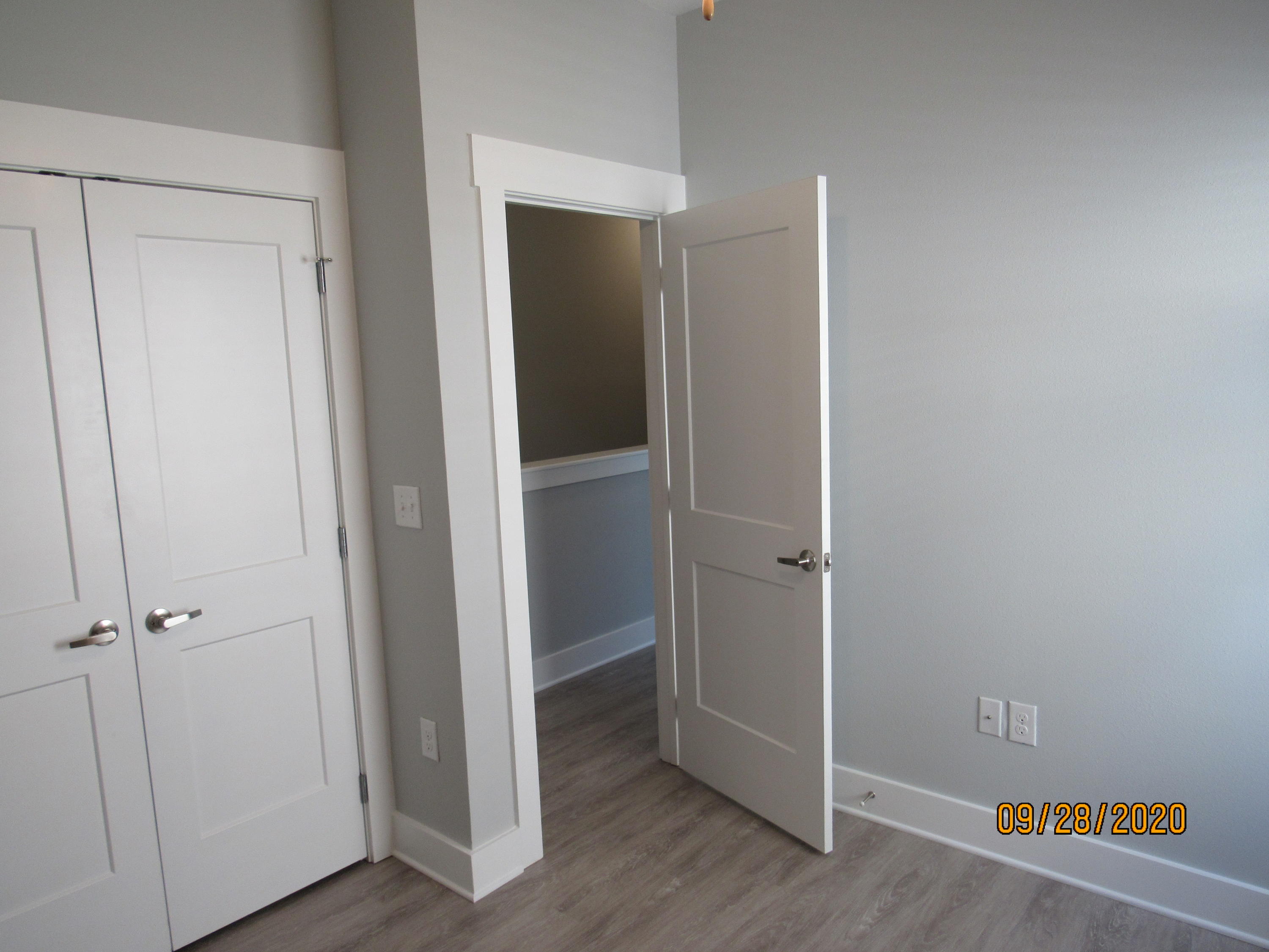 VERANDAS AT FREEPORT - Residential Lease