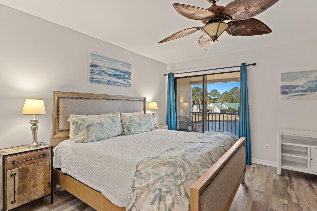 SANDESTIN BEACH VILLAS - Residential