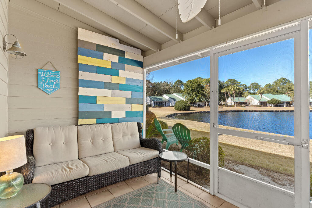 SANDESTIN BEACH VILLAS - Residential
